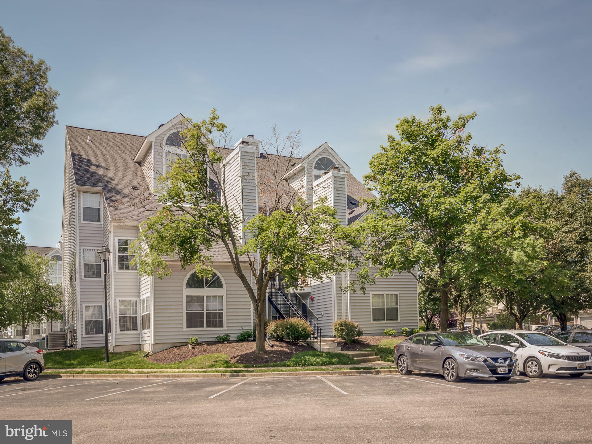 Real estate listing preview #6