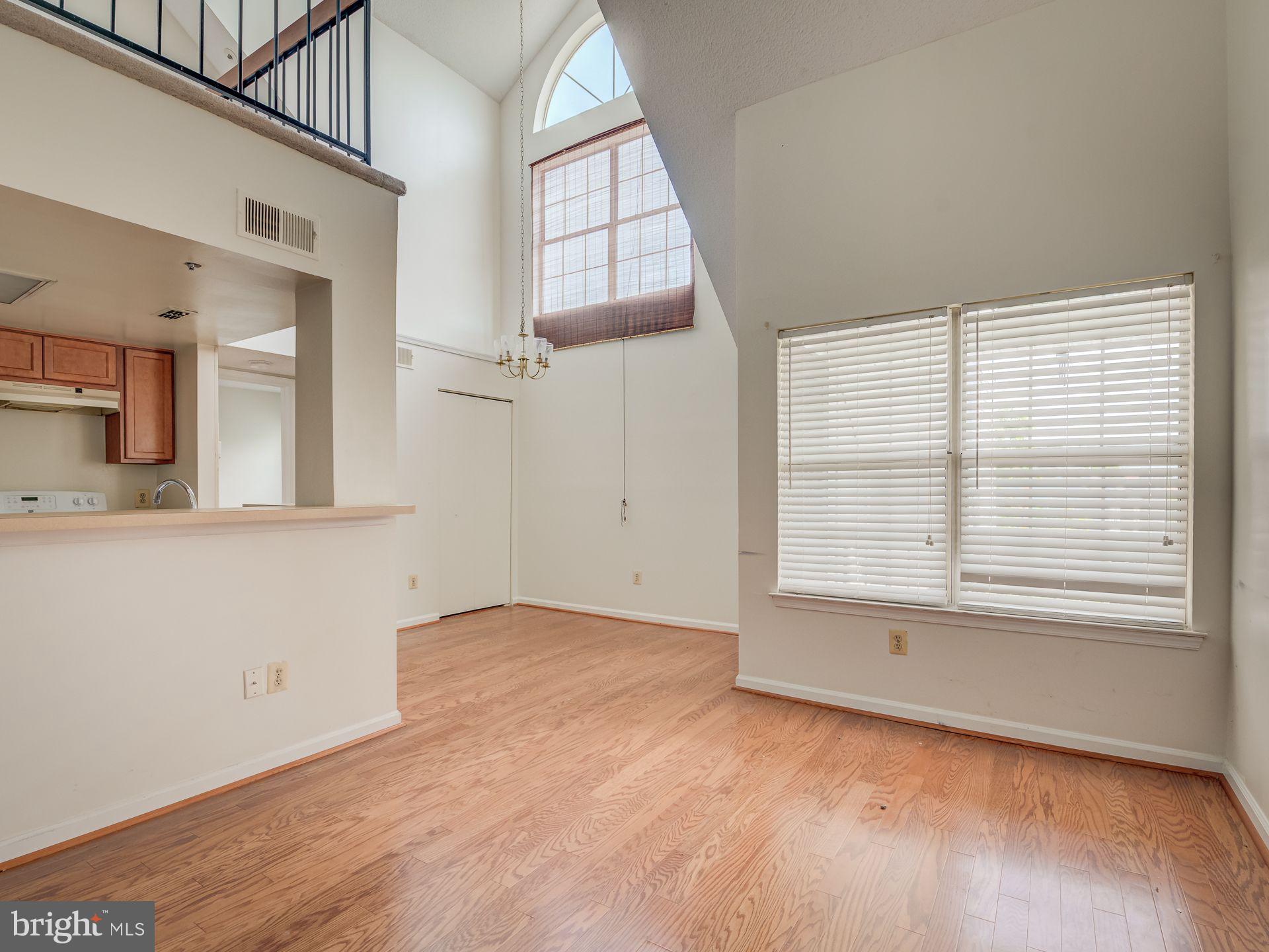 Real estate listing preview #9