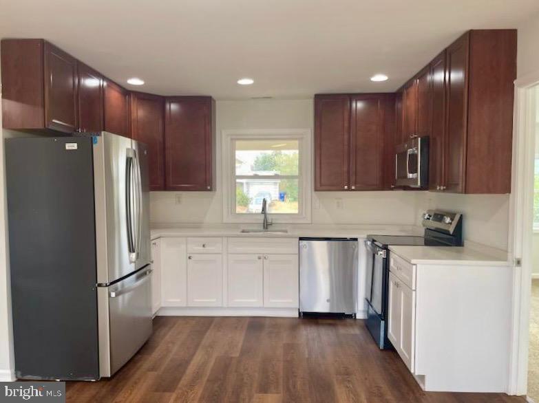 Real estate listing preview #8