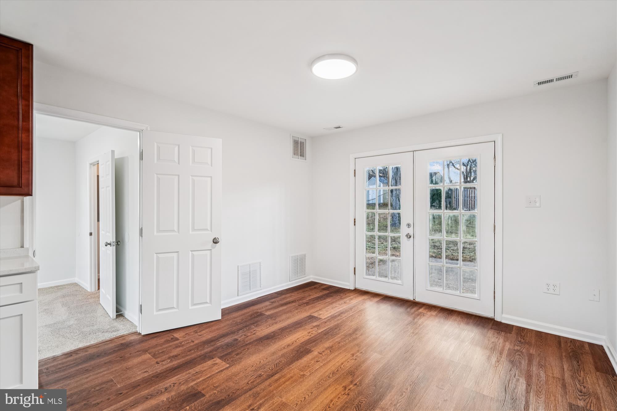 Real estate listing preview #17