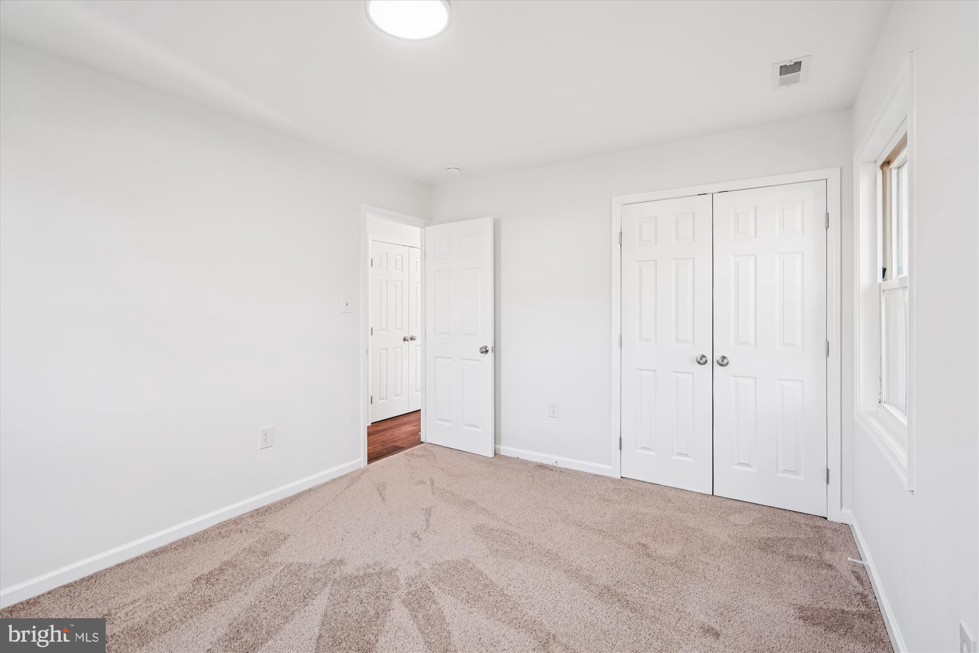 Real estate listing preview #32