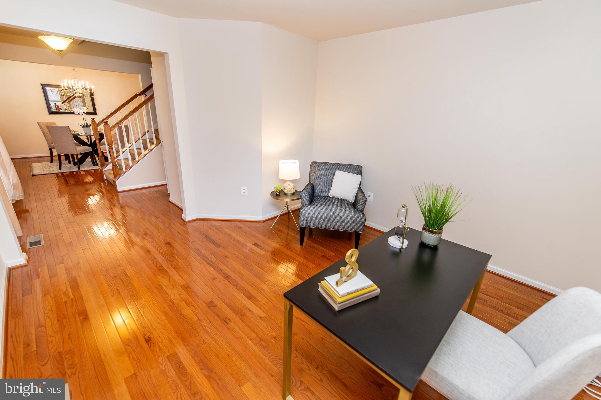 Real estate listing preview #8