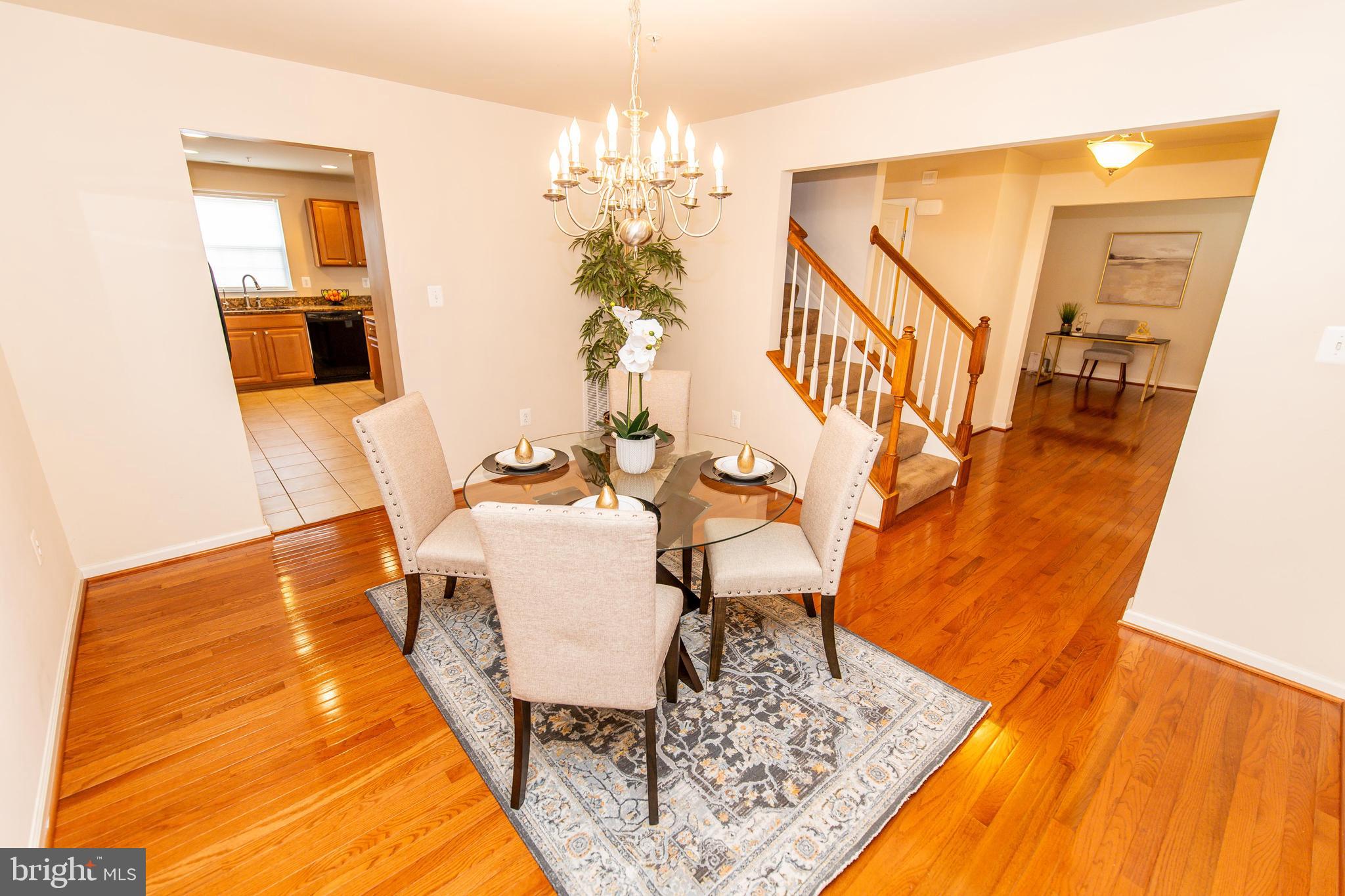 Real estate listing preview #3