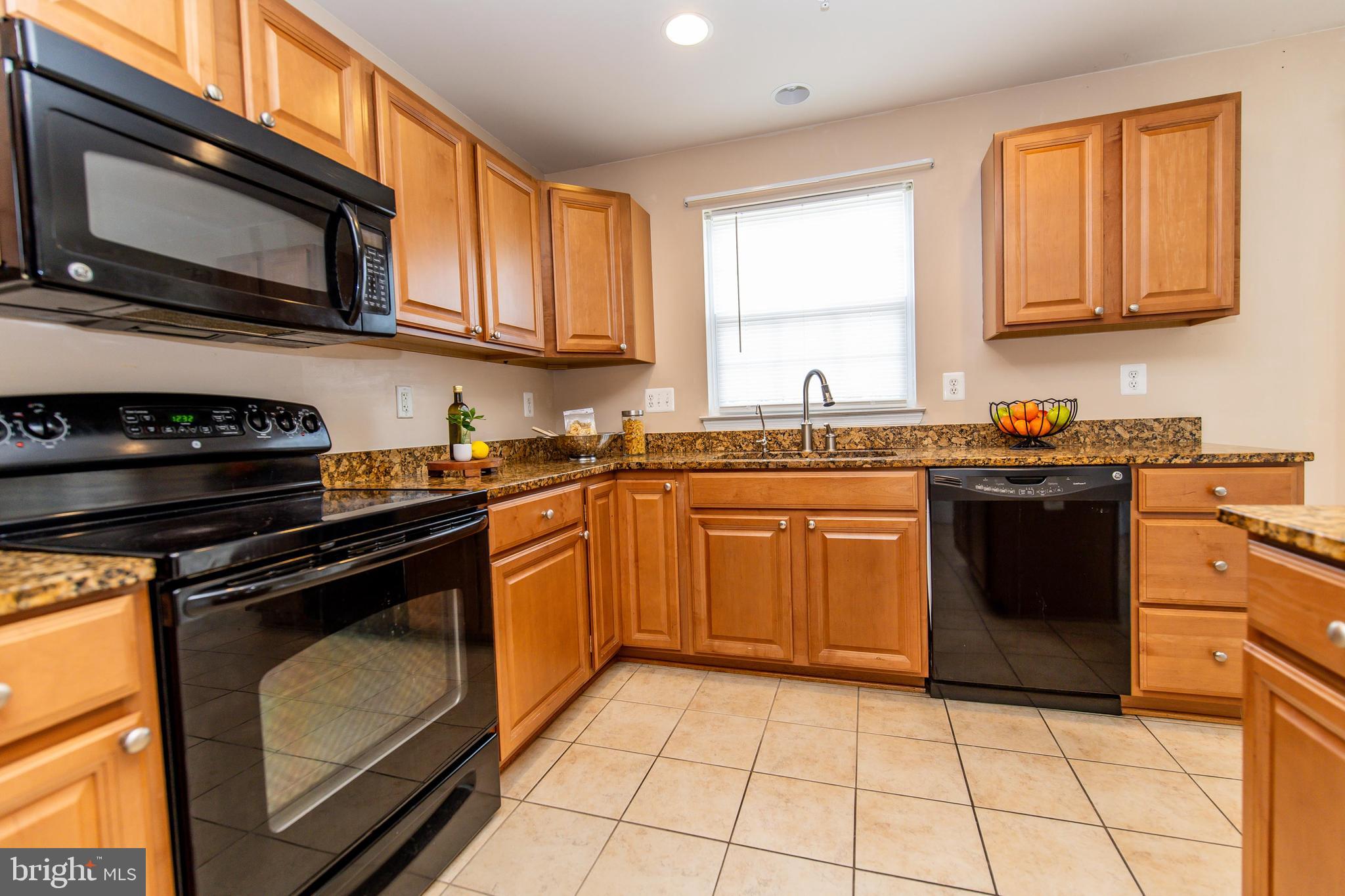 Real estate listing preview #15