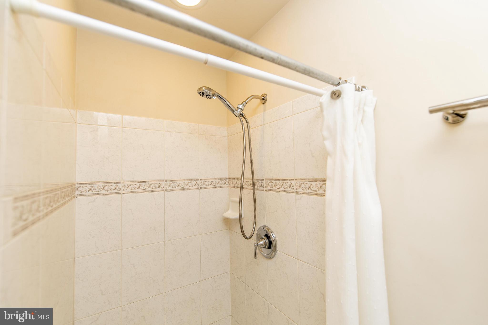 Real estate listing preview #27