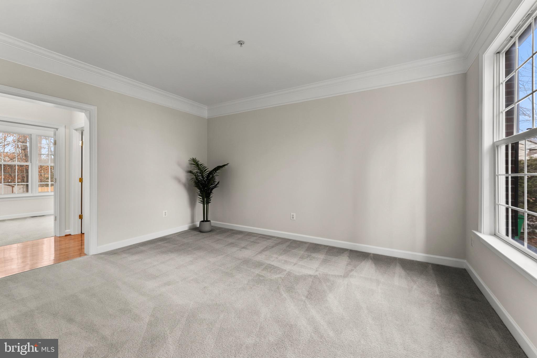 Real estate listing preview #7