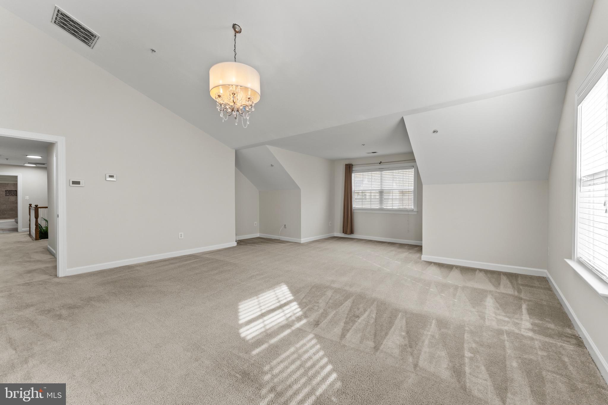 Real estate listing preview #22