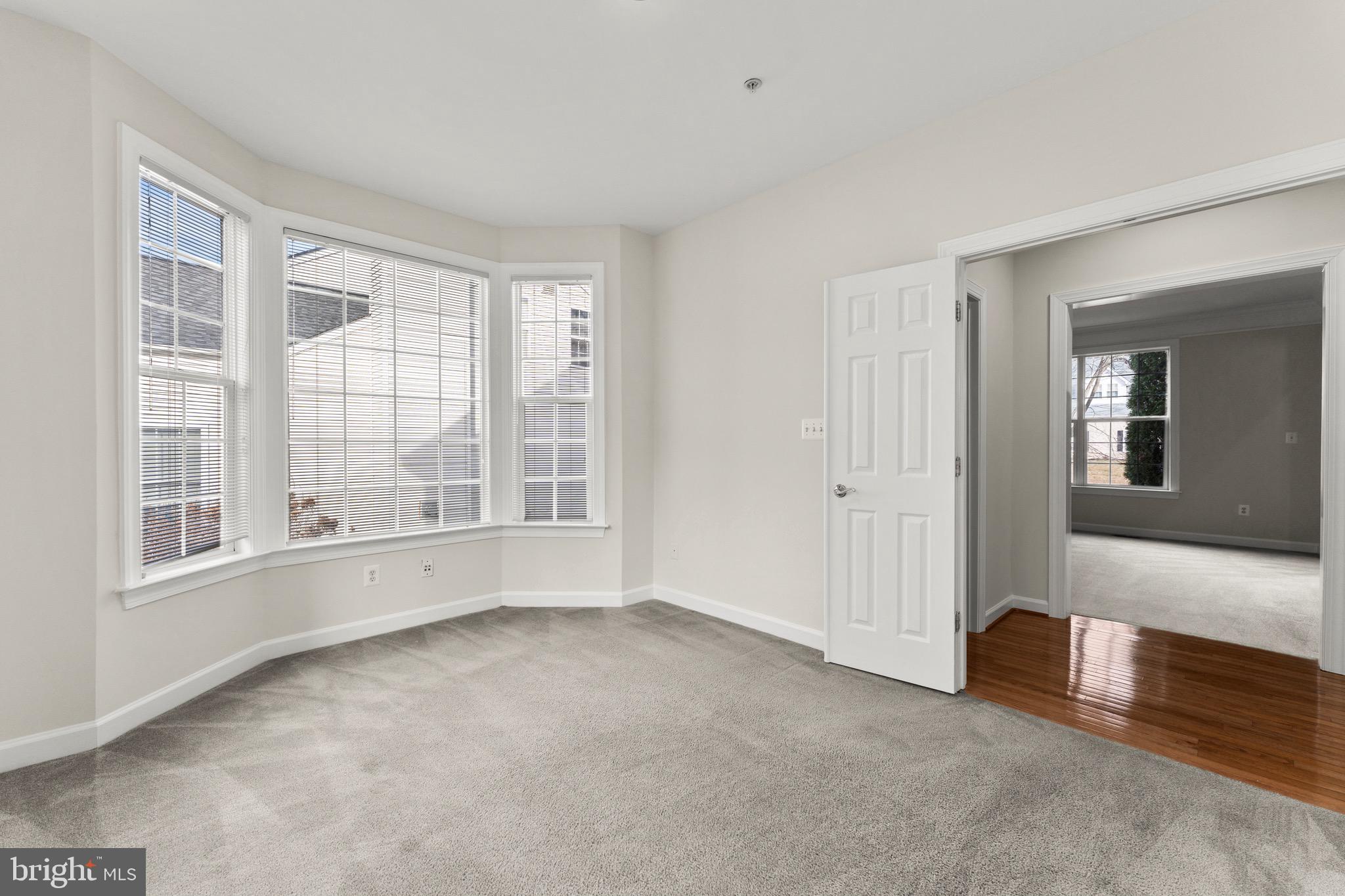 Real estate listing preview #18