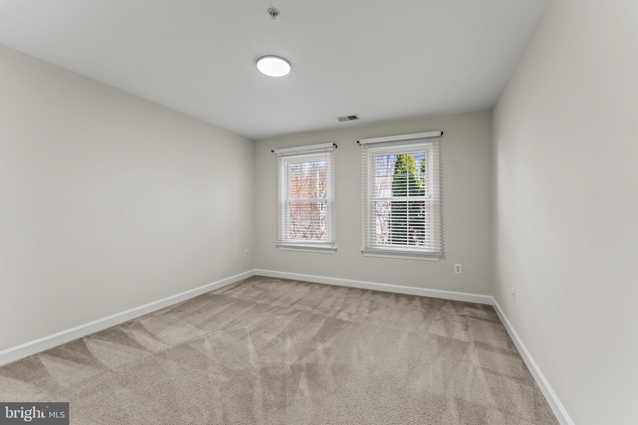 Real estate listing preview #34