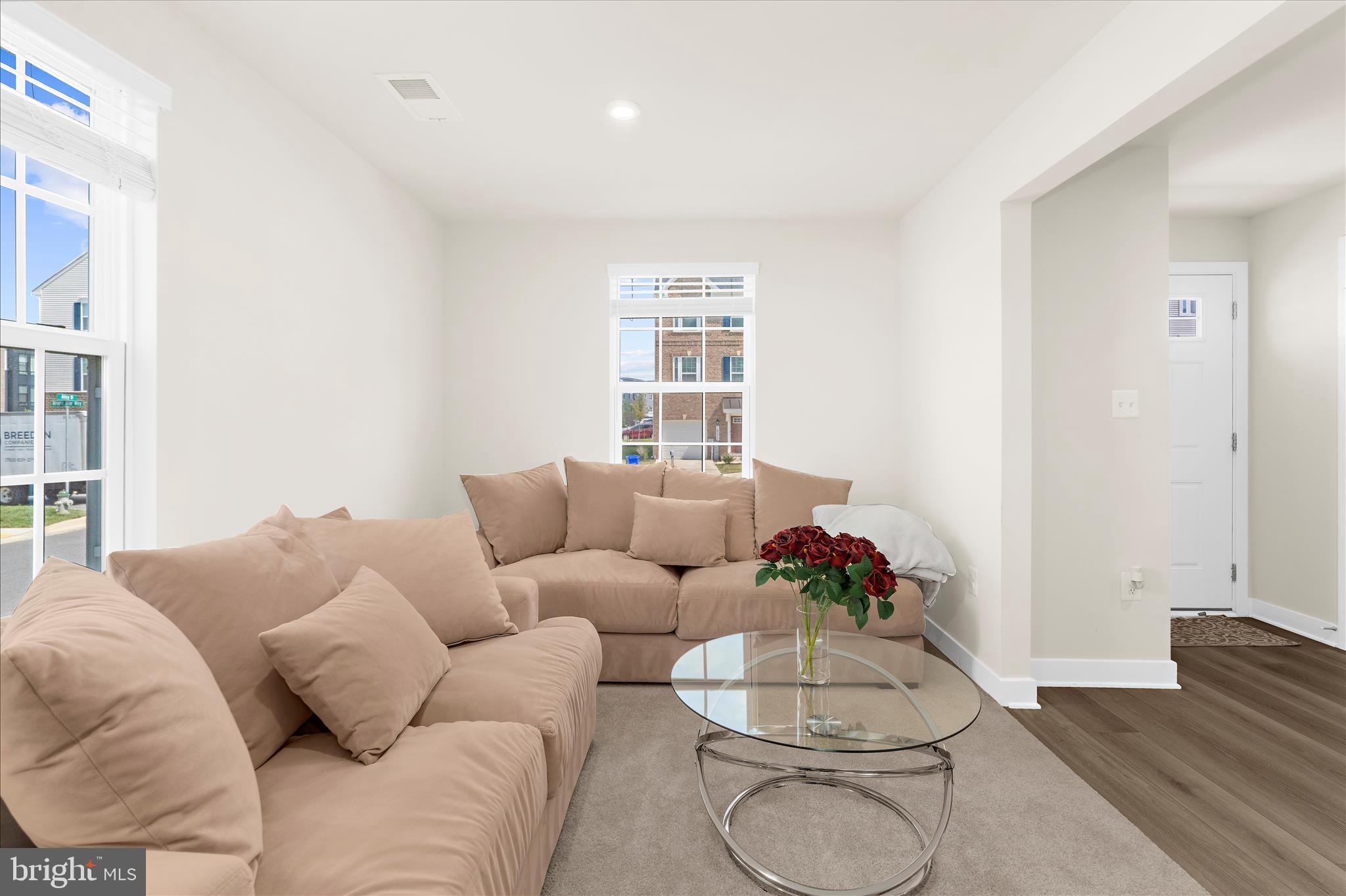 Real estate listing preview #12