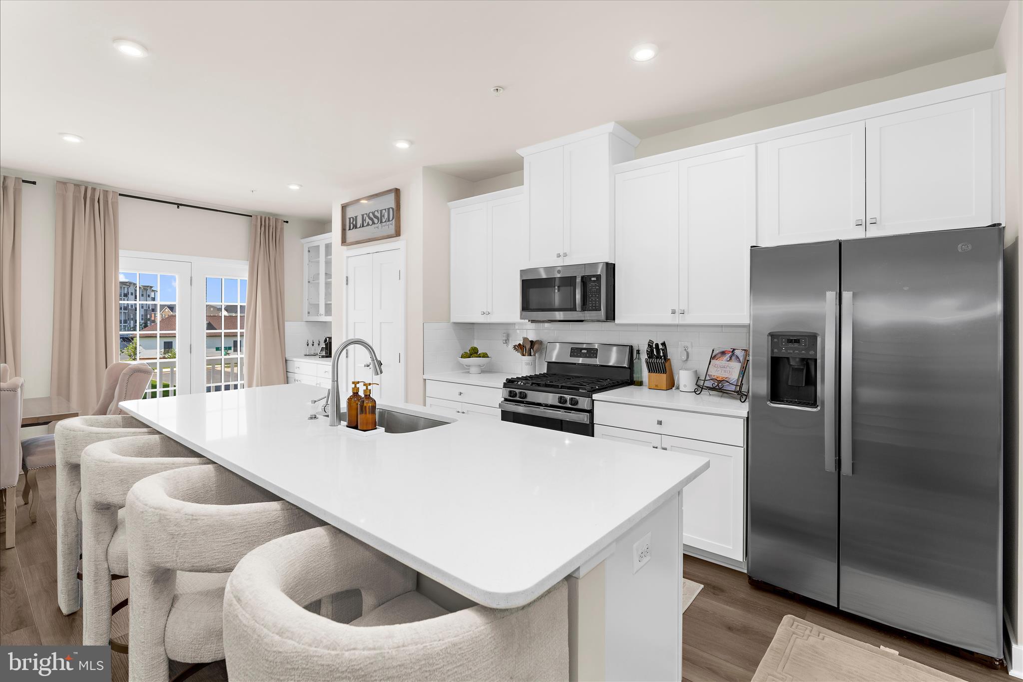 Real estate listing preview #33