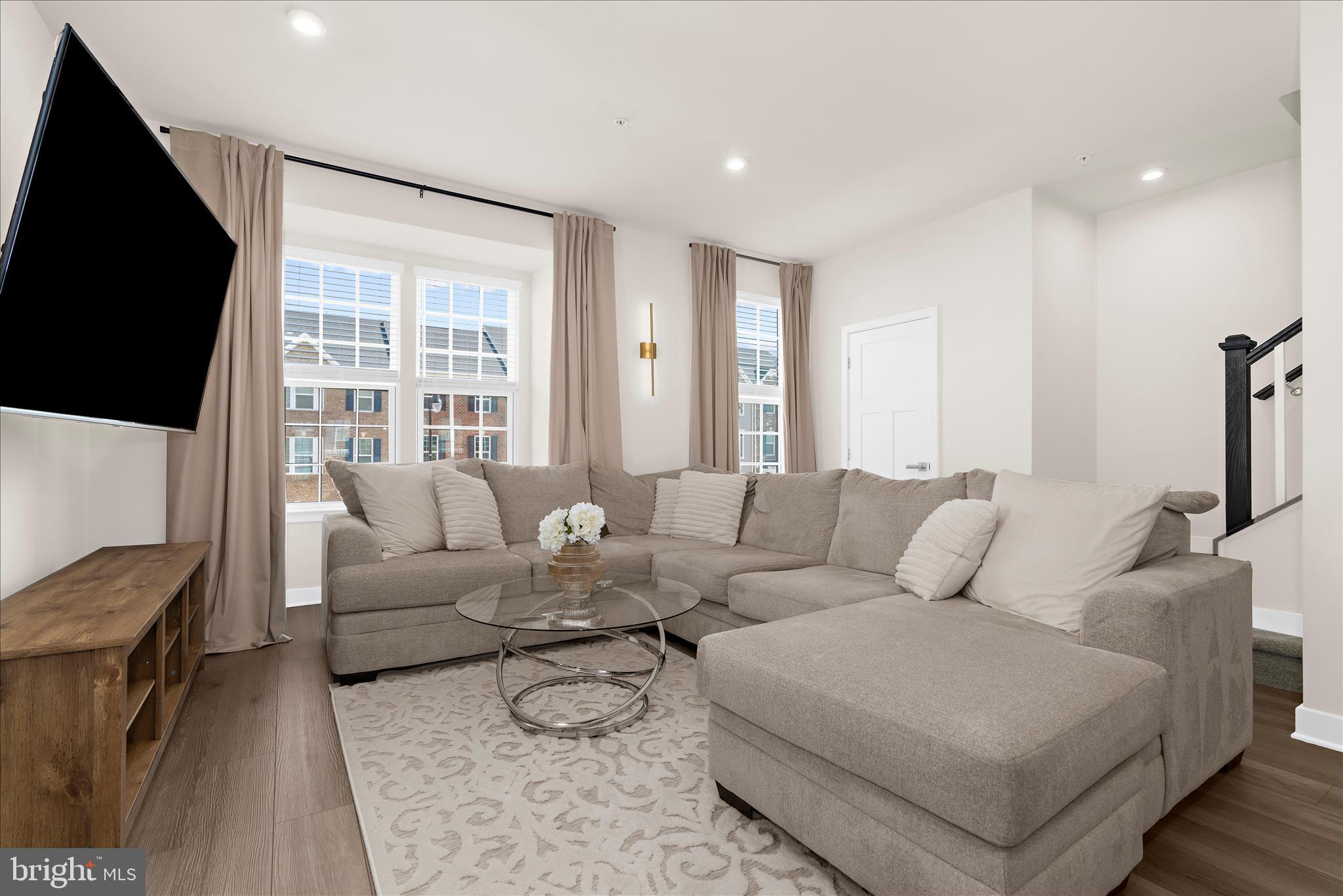 Real estate listing preview #29