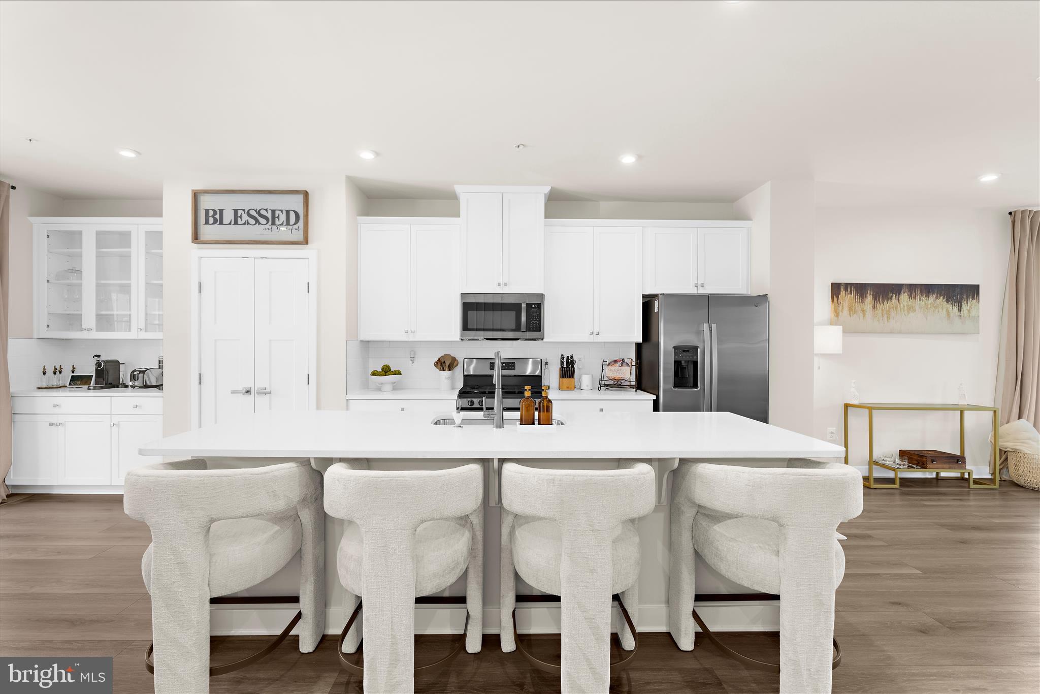 Real estate listing preview #37