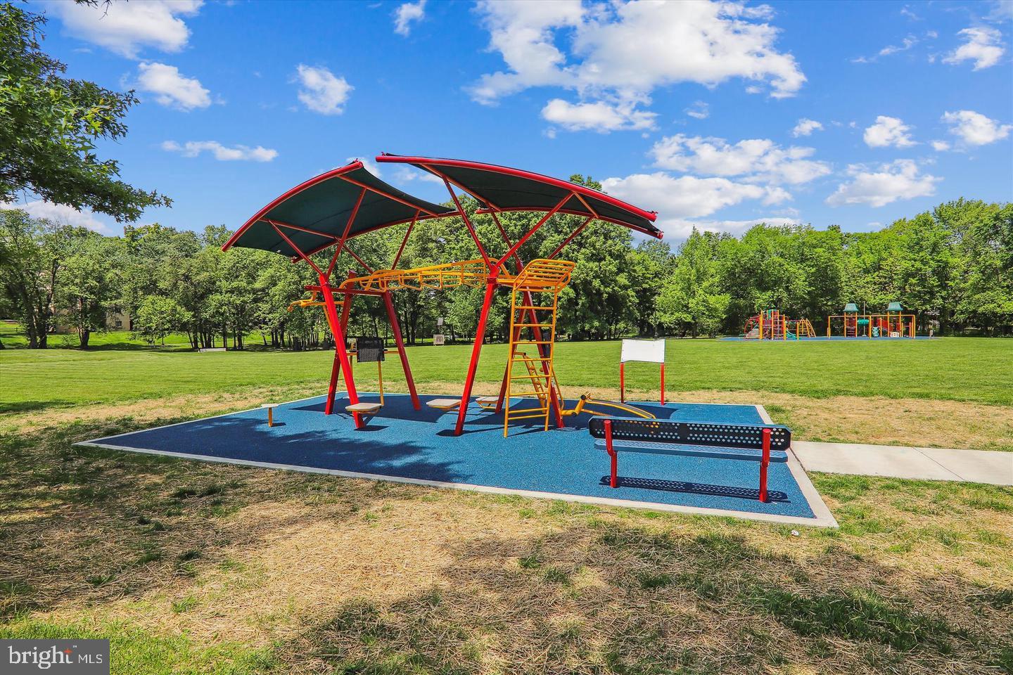 Real estate listing preview #32