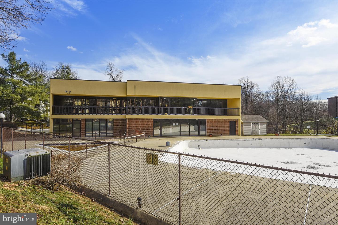 Real estate listing preview #19