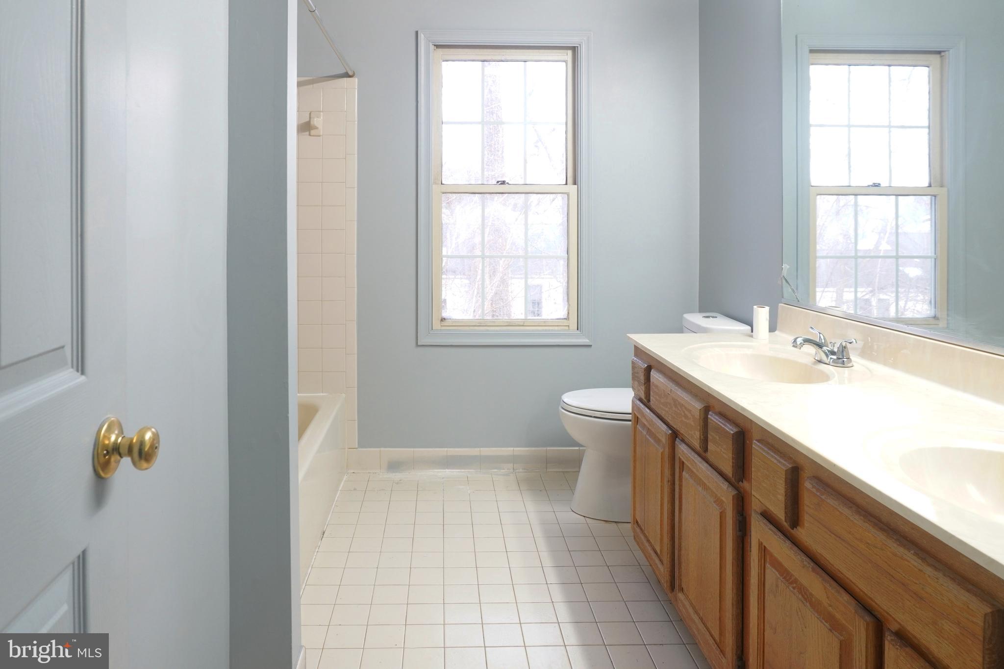 Real estate listing preview #3