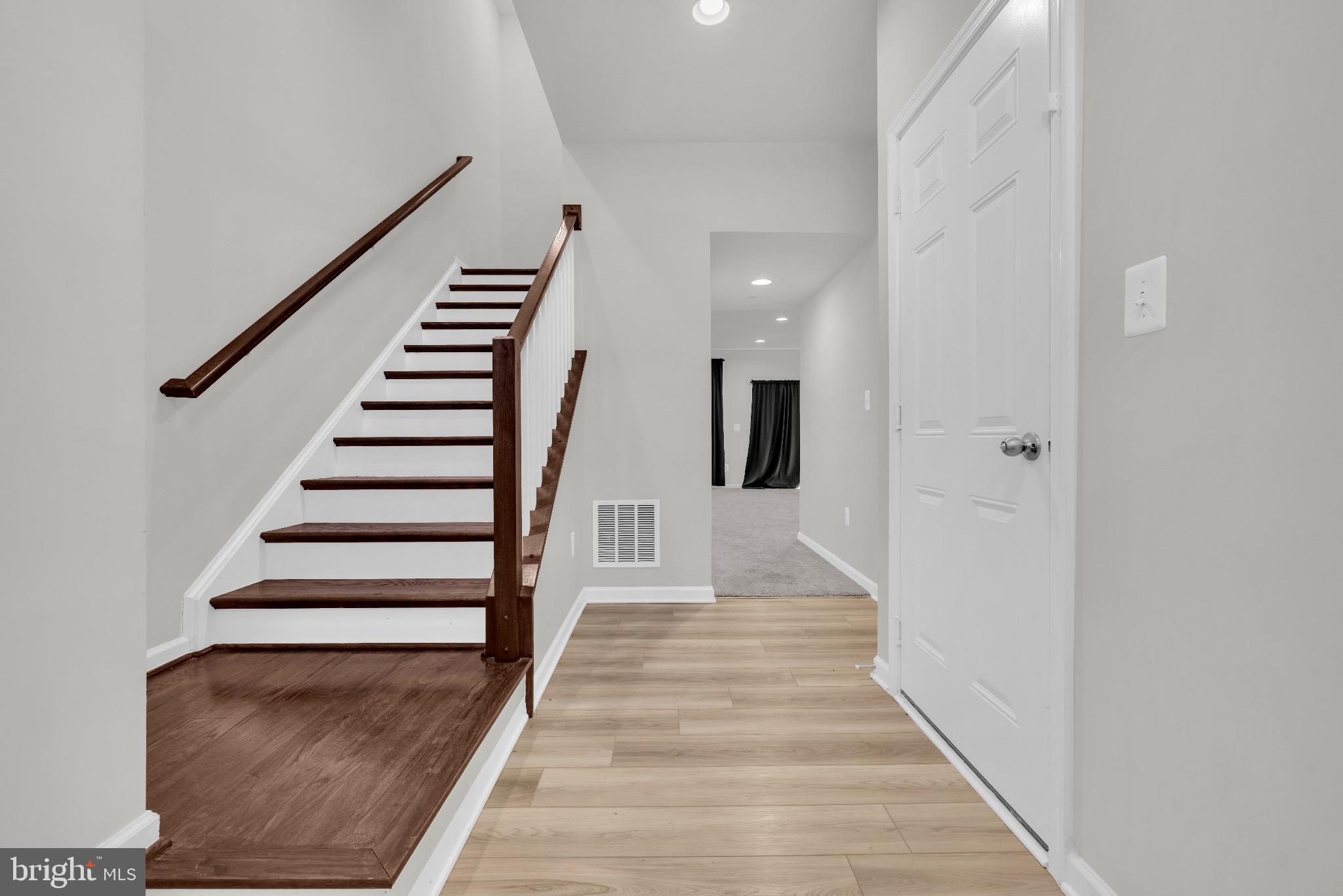 Real estate listing preview #10