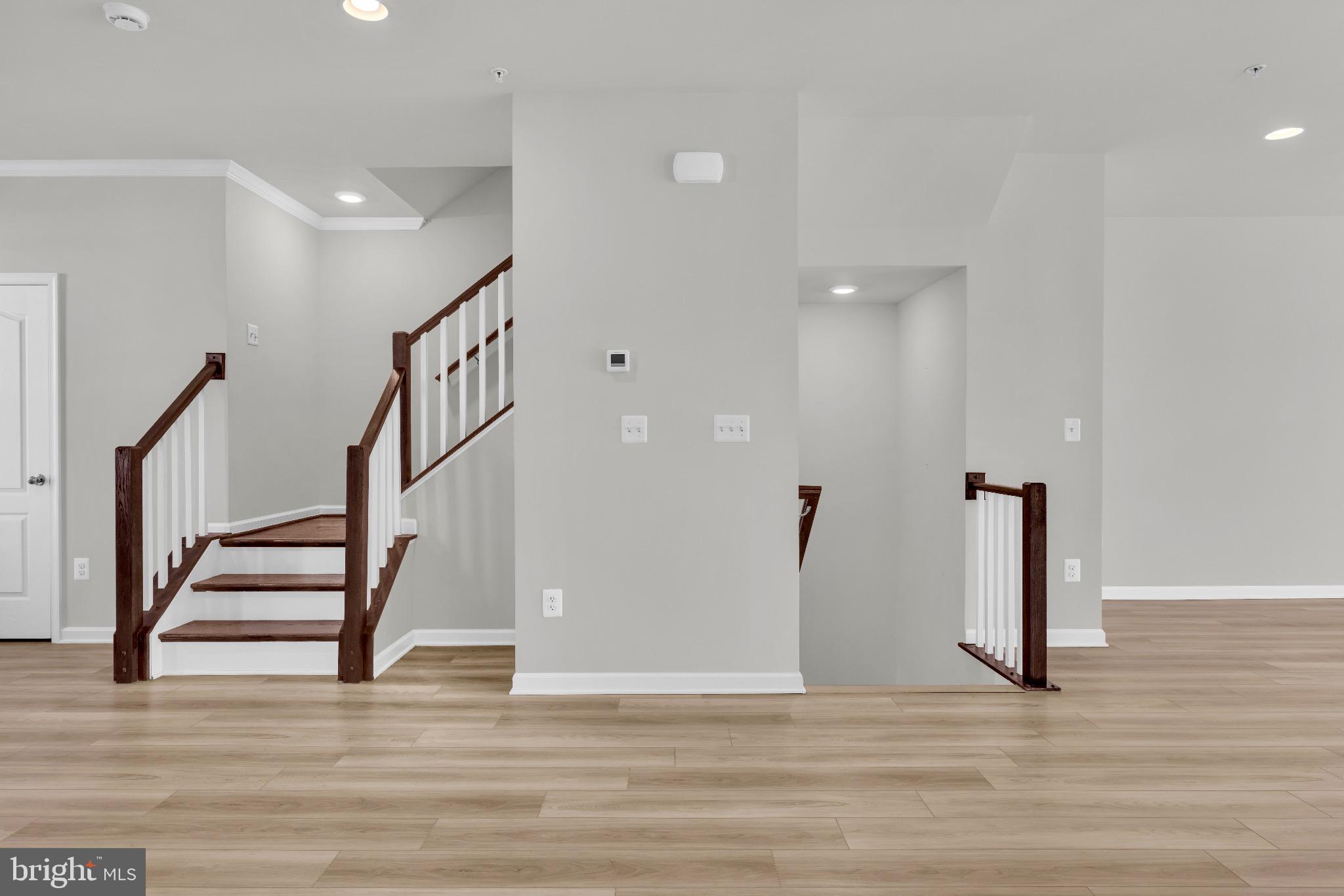 Real estate listing preview #12