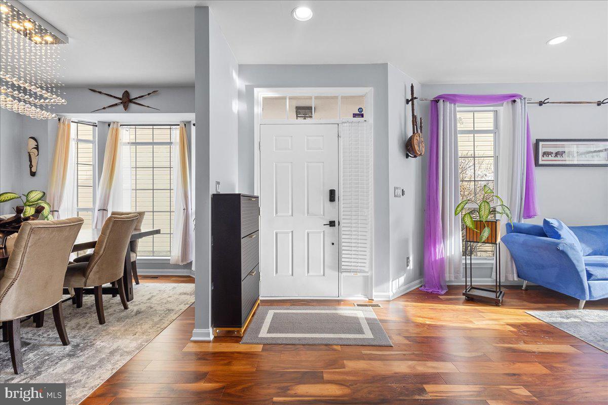 Real estate listing preview #7