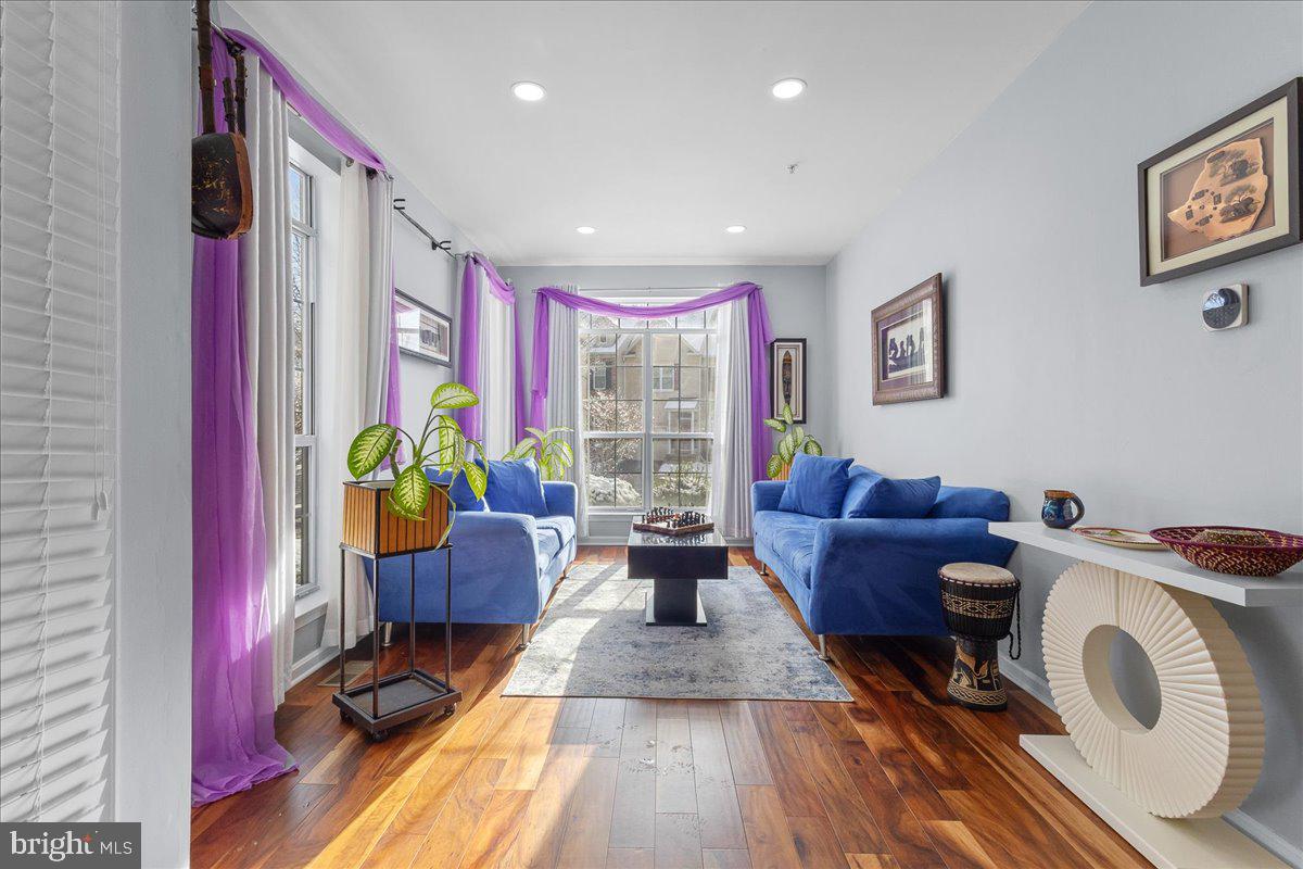 Real estate listing preview #10