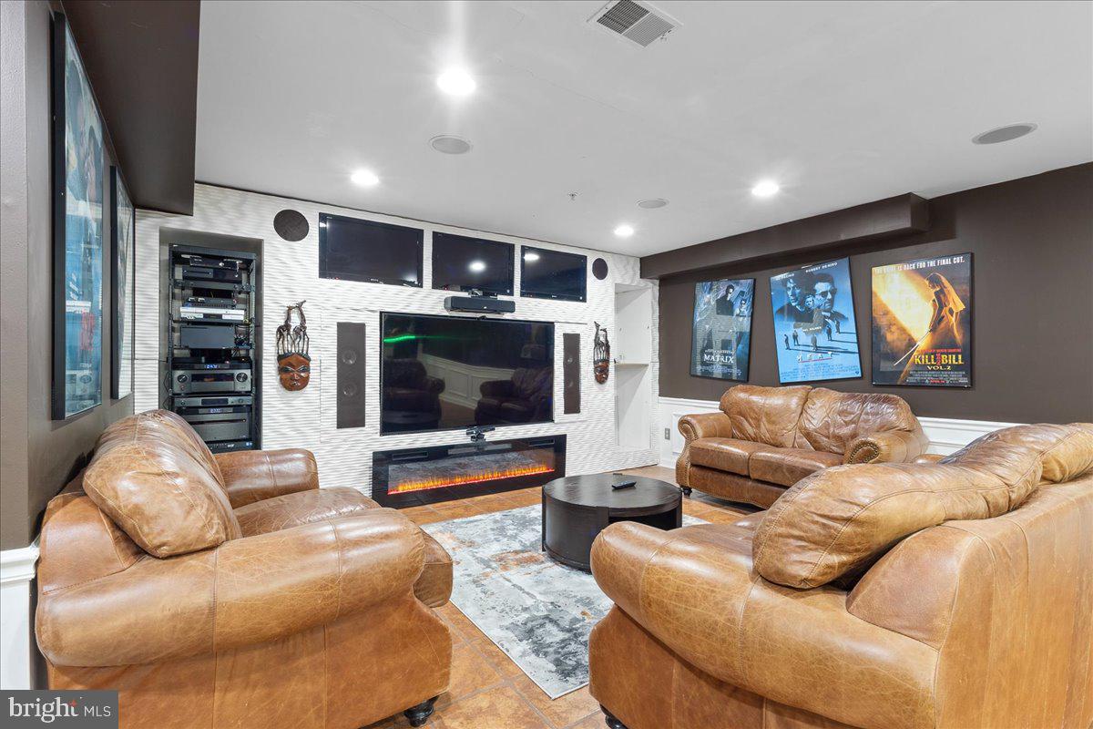 Real estate listing preview #42