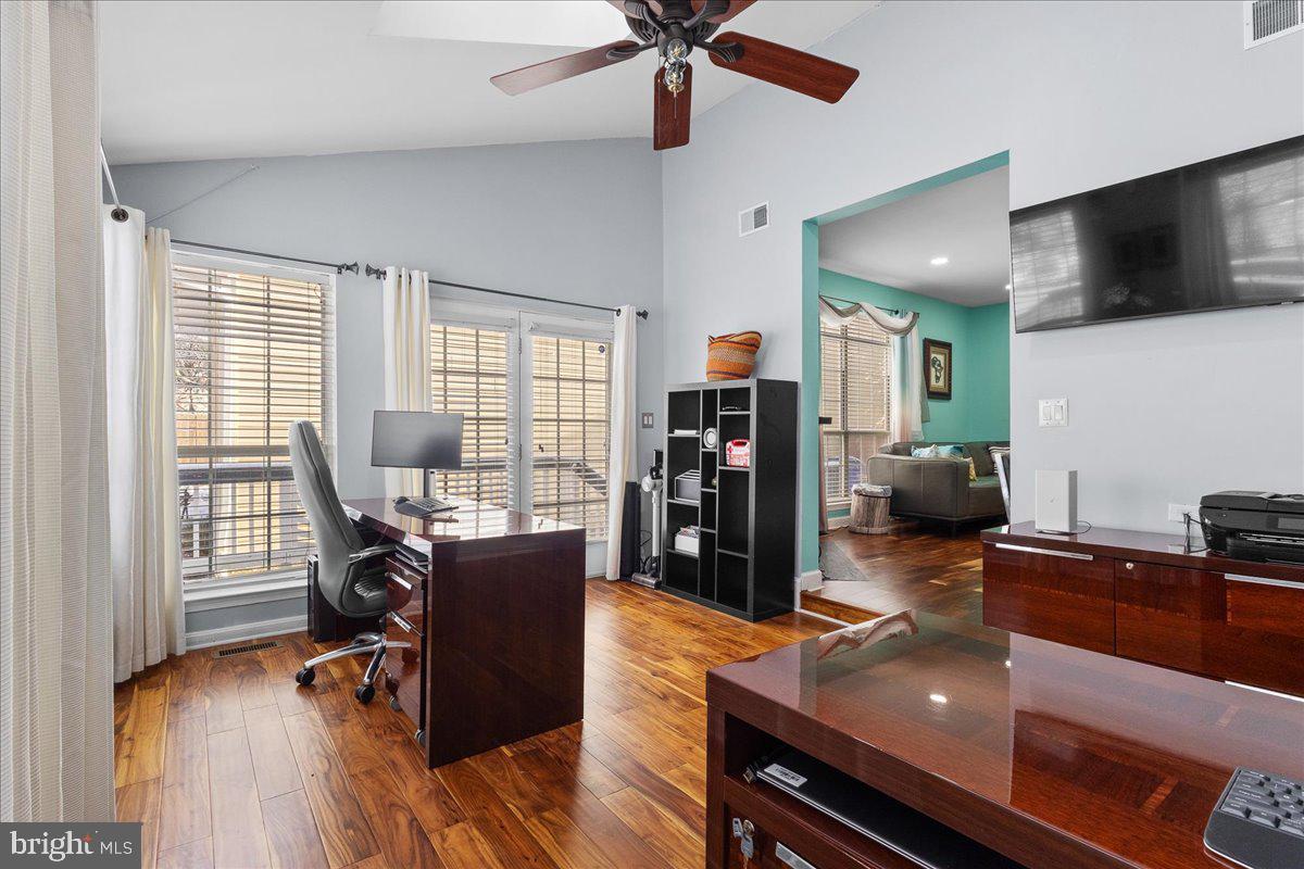 Real estate listing preview #20