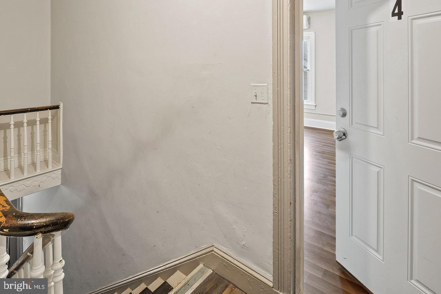 Real estate listing preview #4