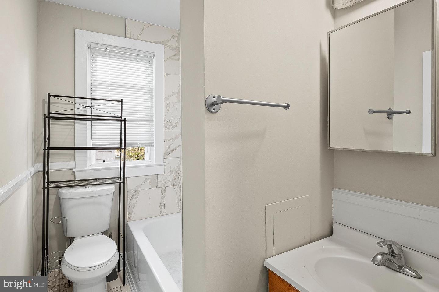 Real estate listing preview #14