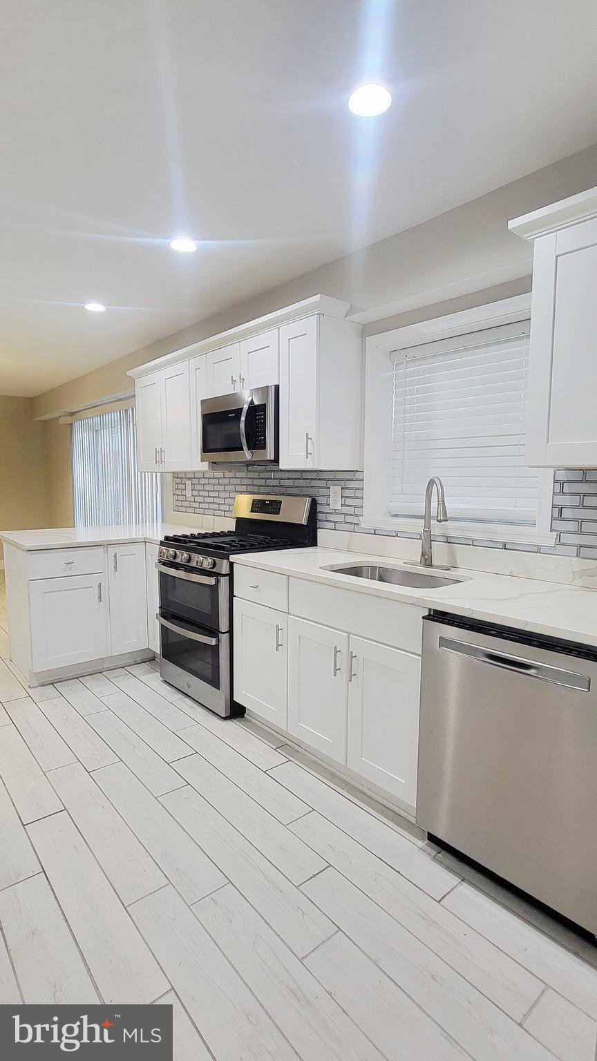 Real estate listing preview #5