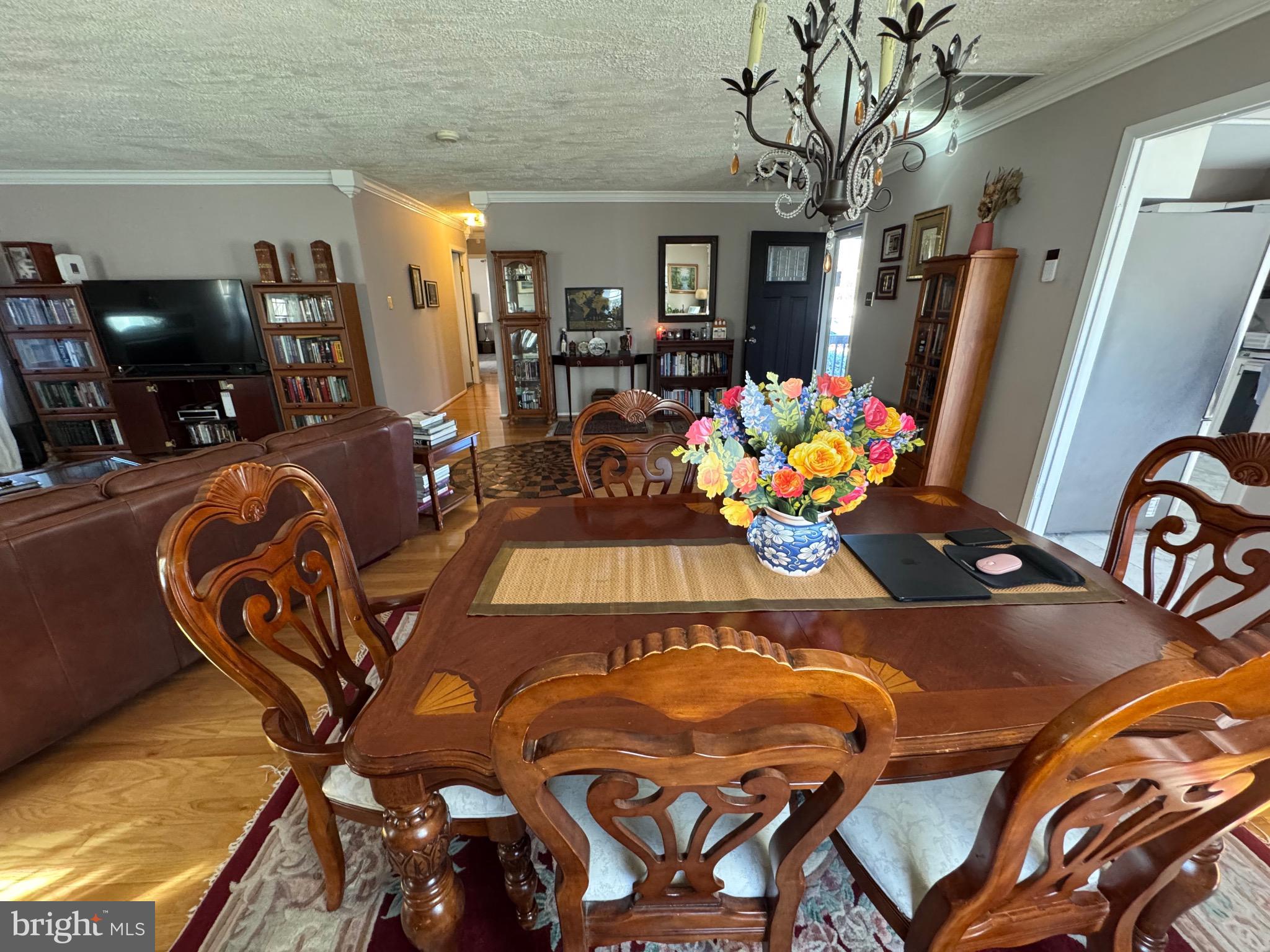 Real estate listing preview #7