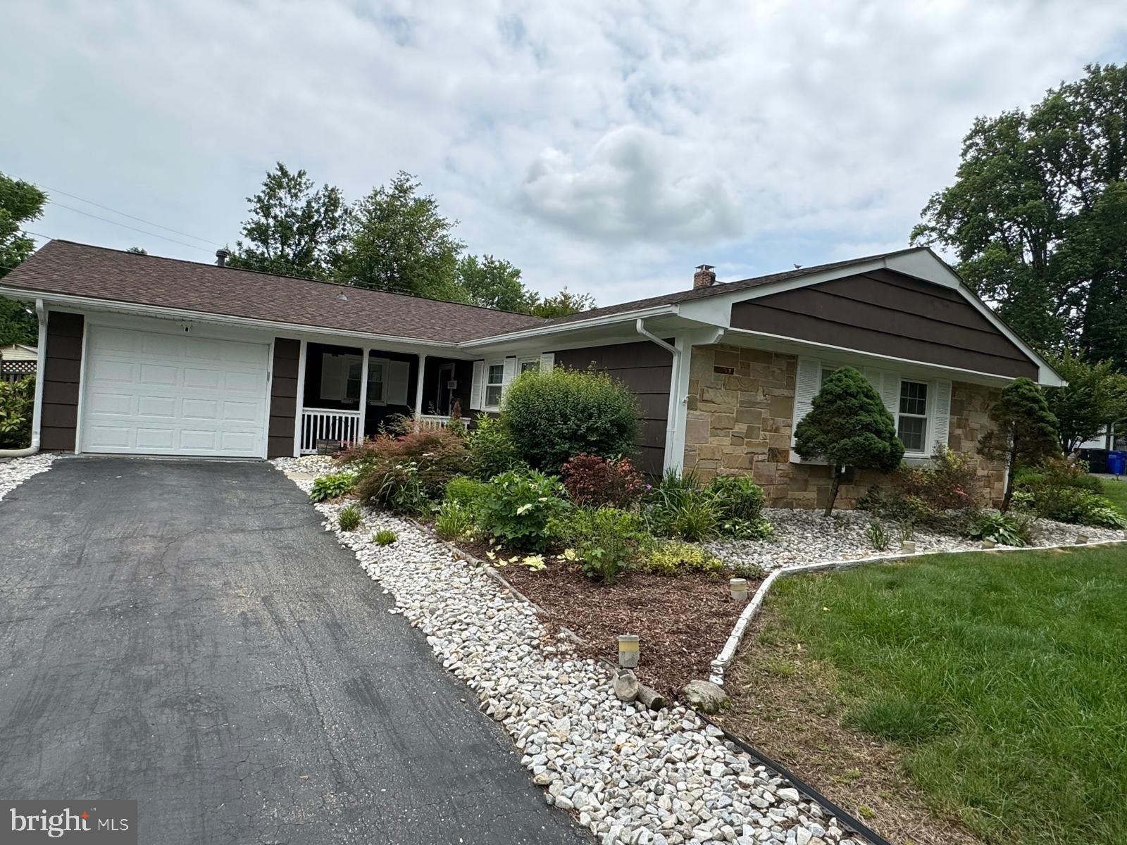 Real estate listing preview #77