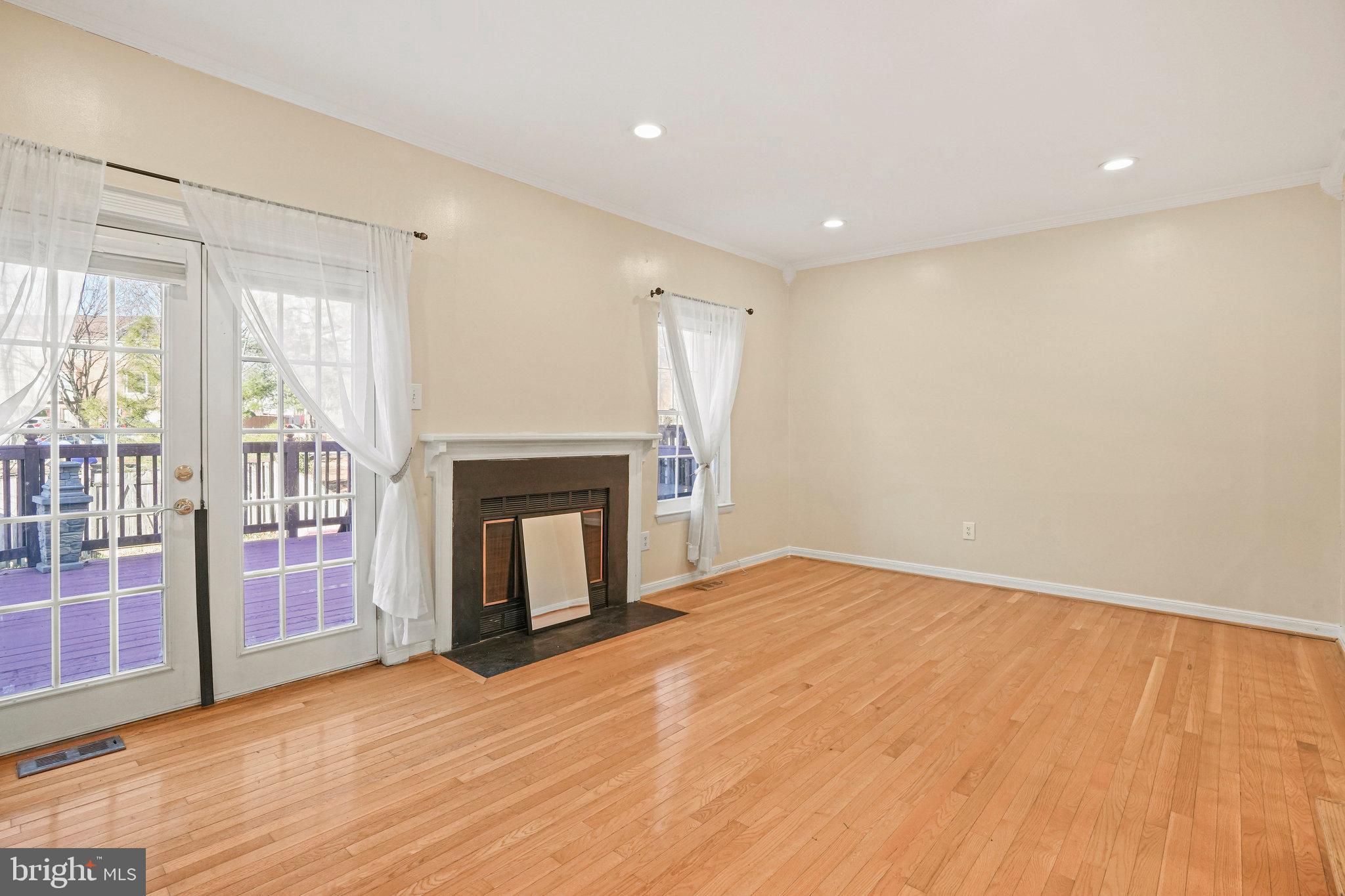 Real estate listing preview #13