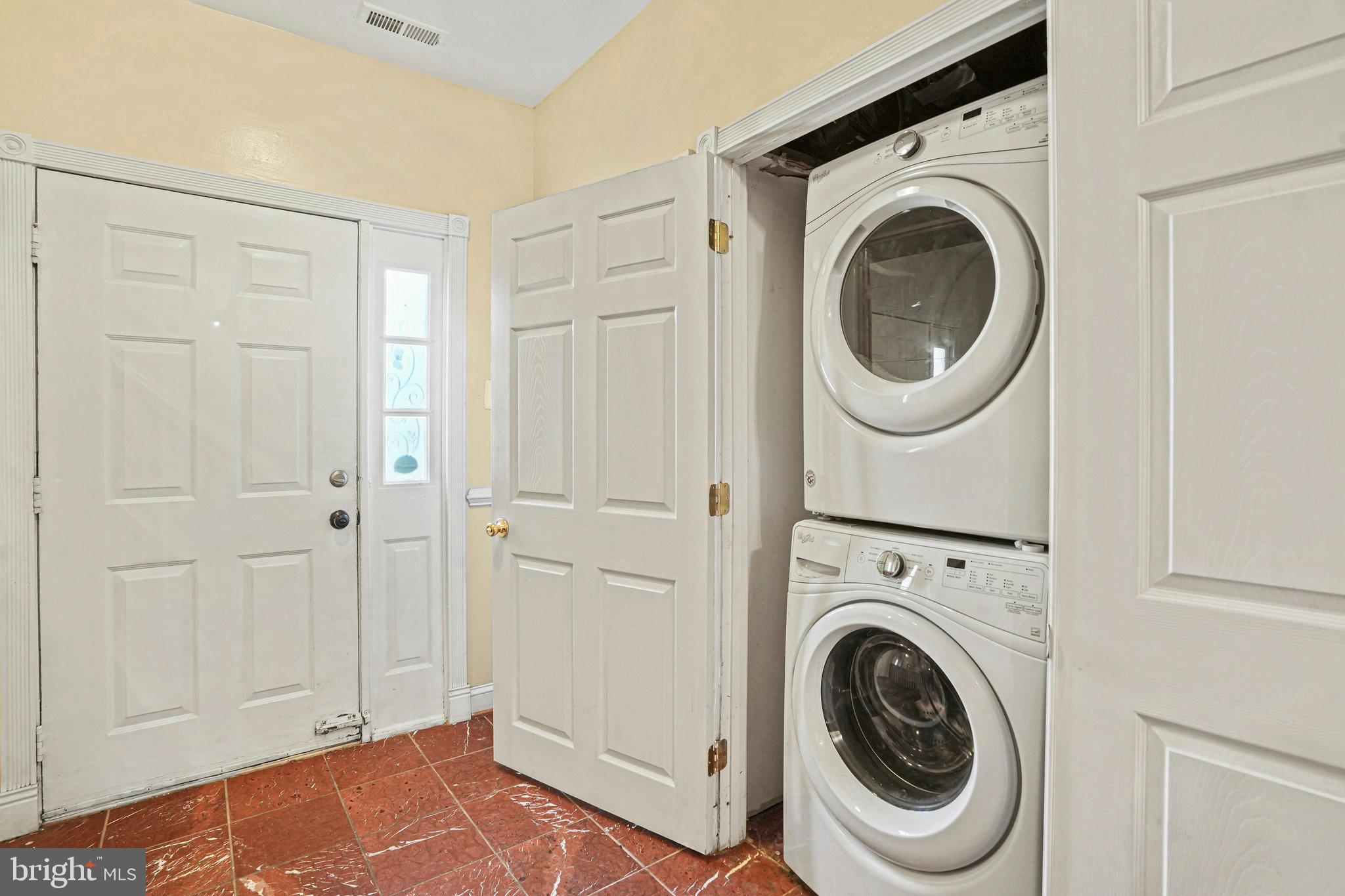 Real estate listing preview #8