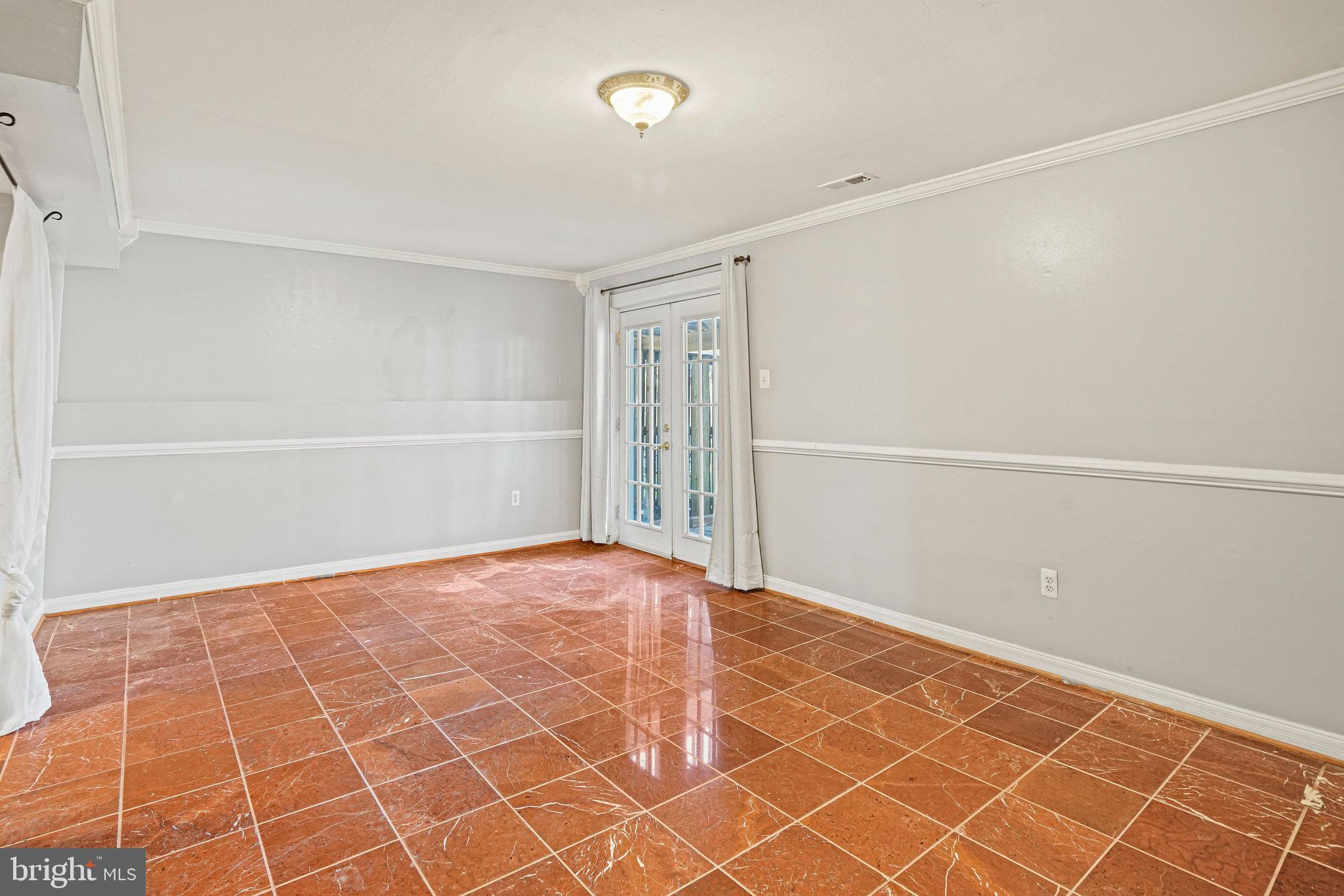 Real estate listing preview #11