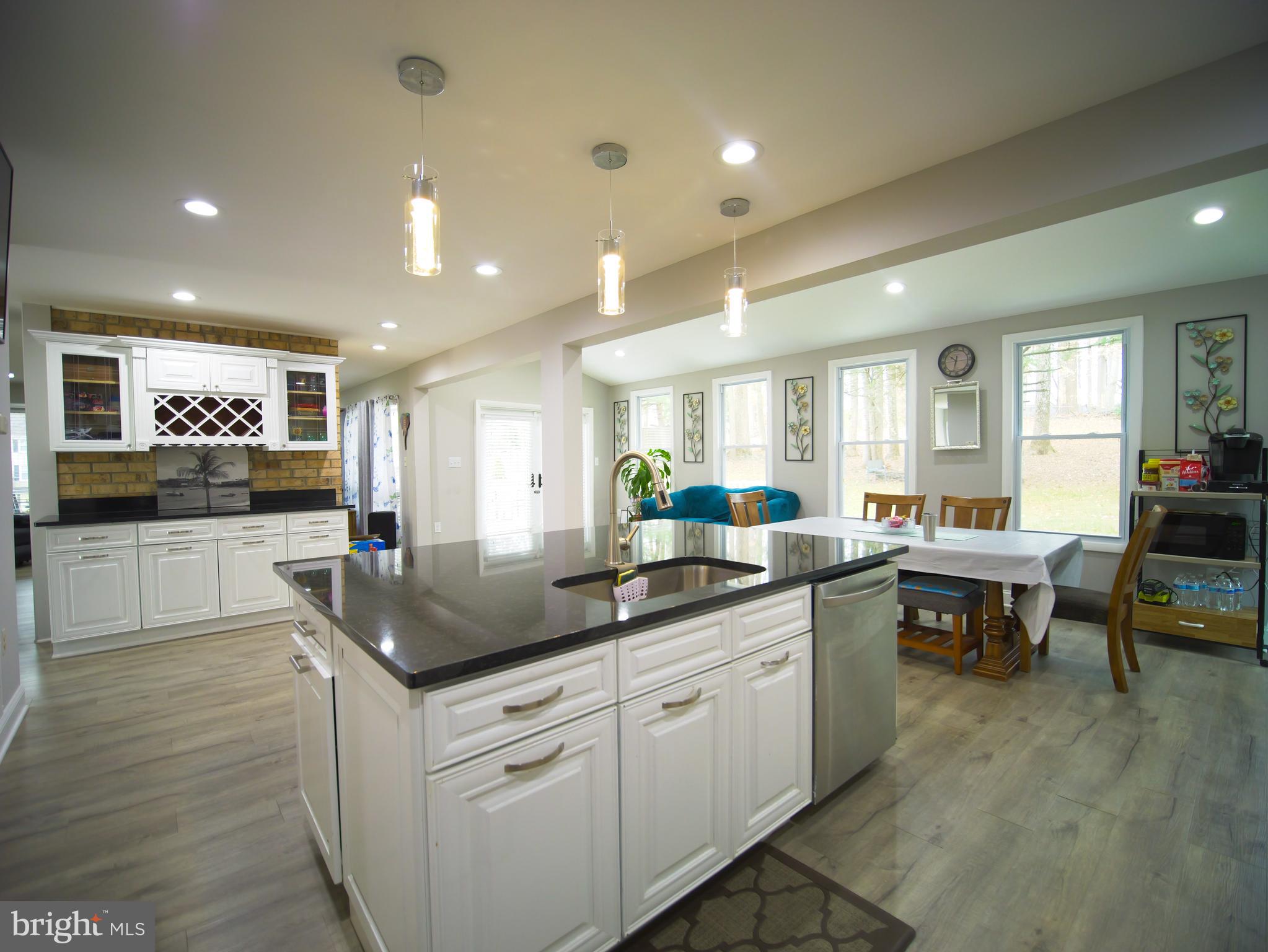 Real estate listing preview #9