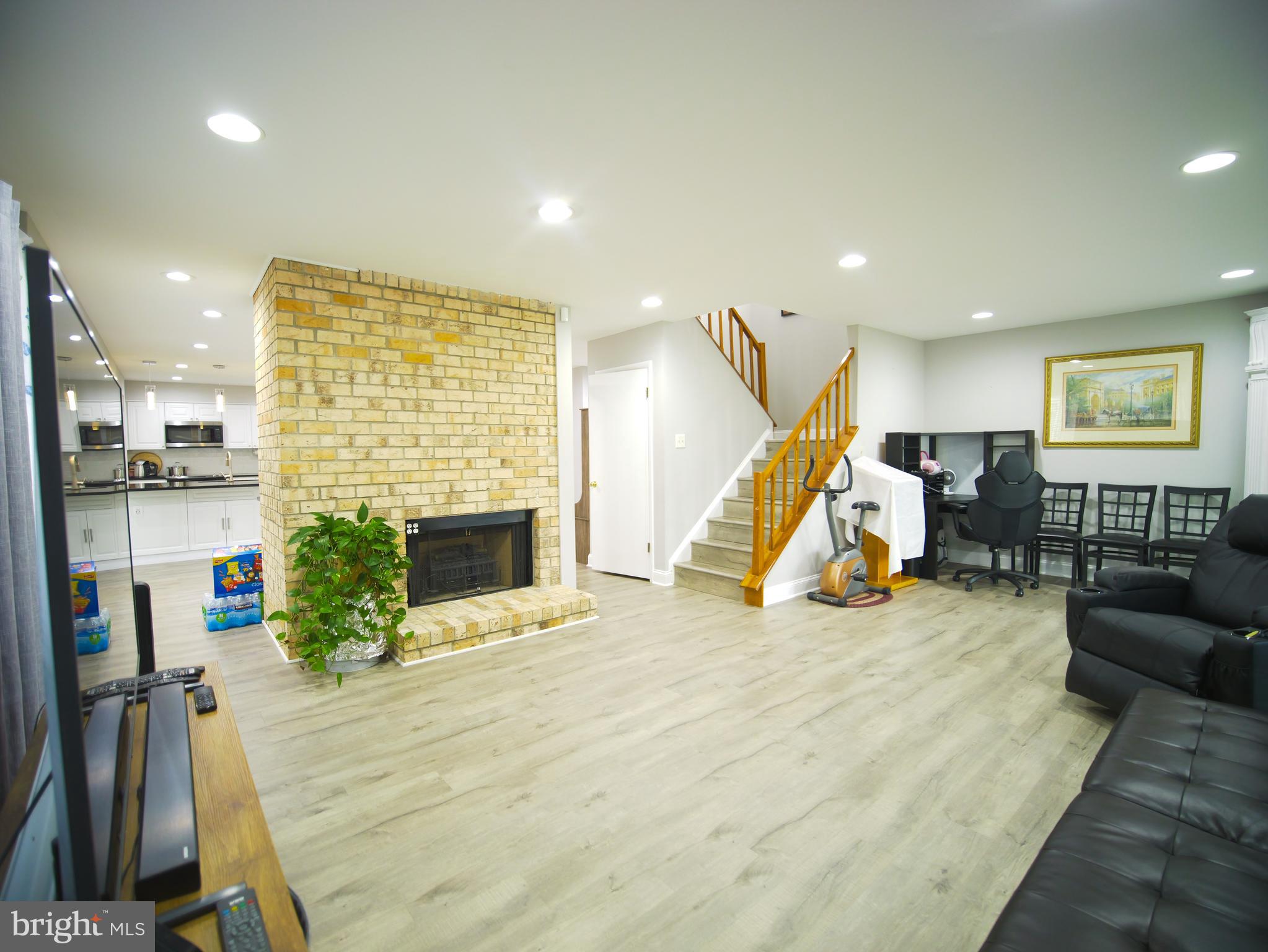 Real estate listing preview #5