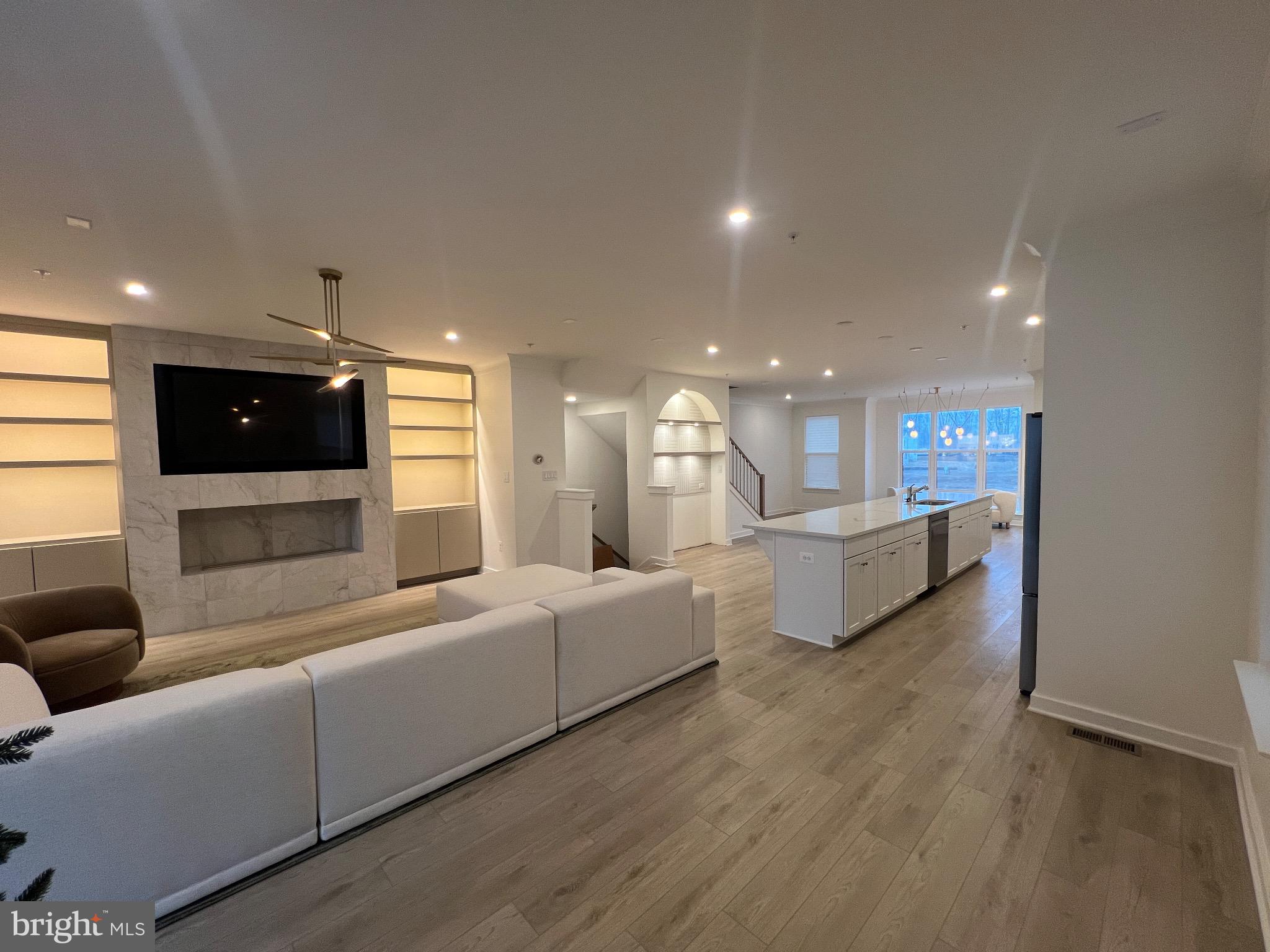 Real estate listing preview #20