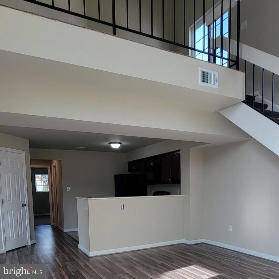 Real estate listing preview #3