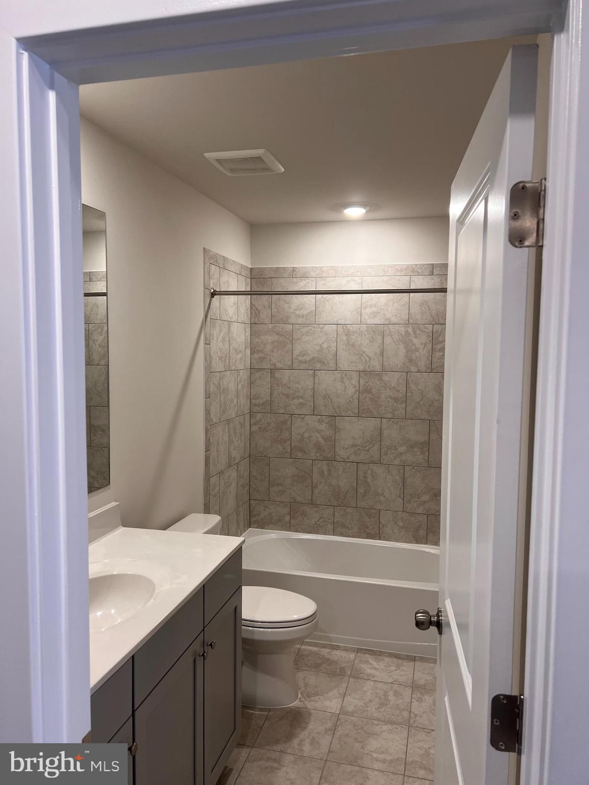 Real estate listing preview #7