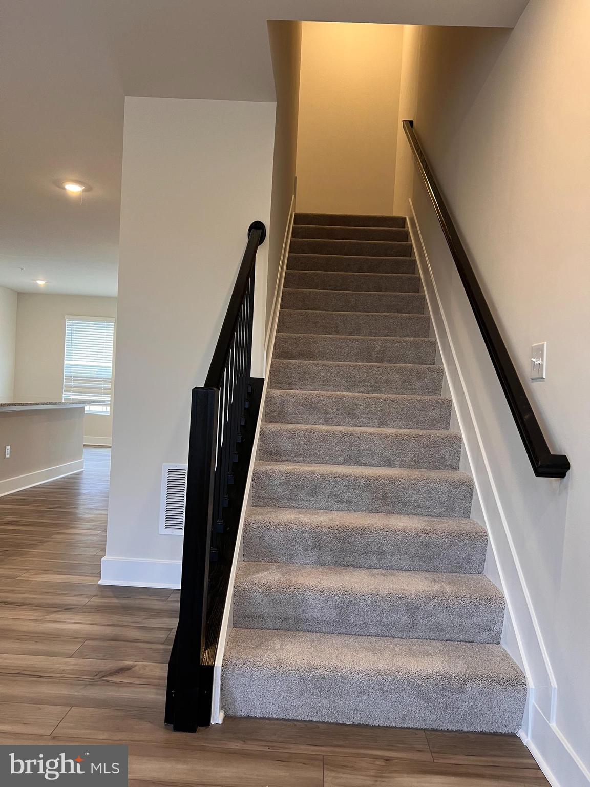 Real estate listing preview #15