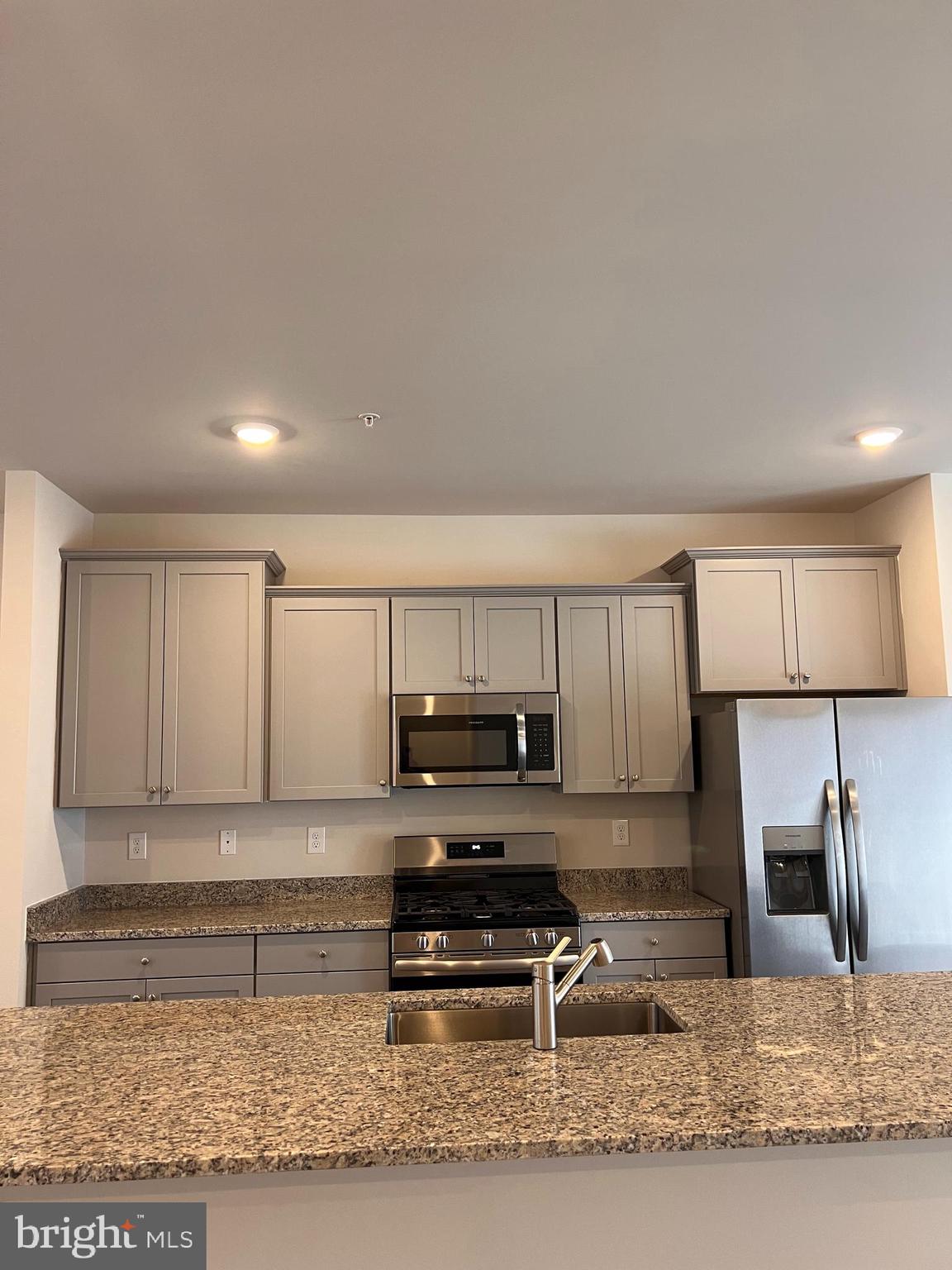 Real estate listing preview #20