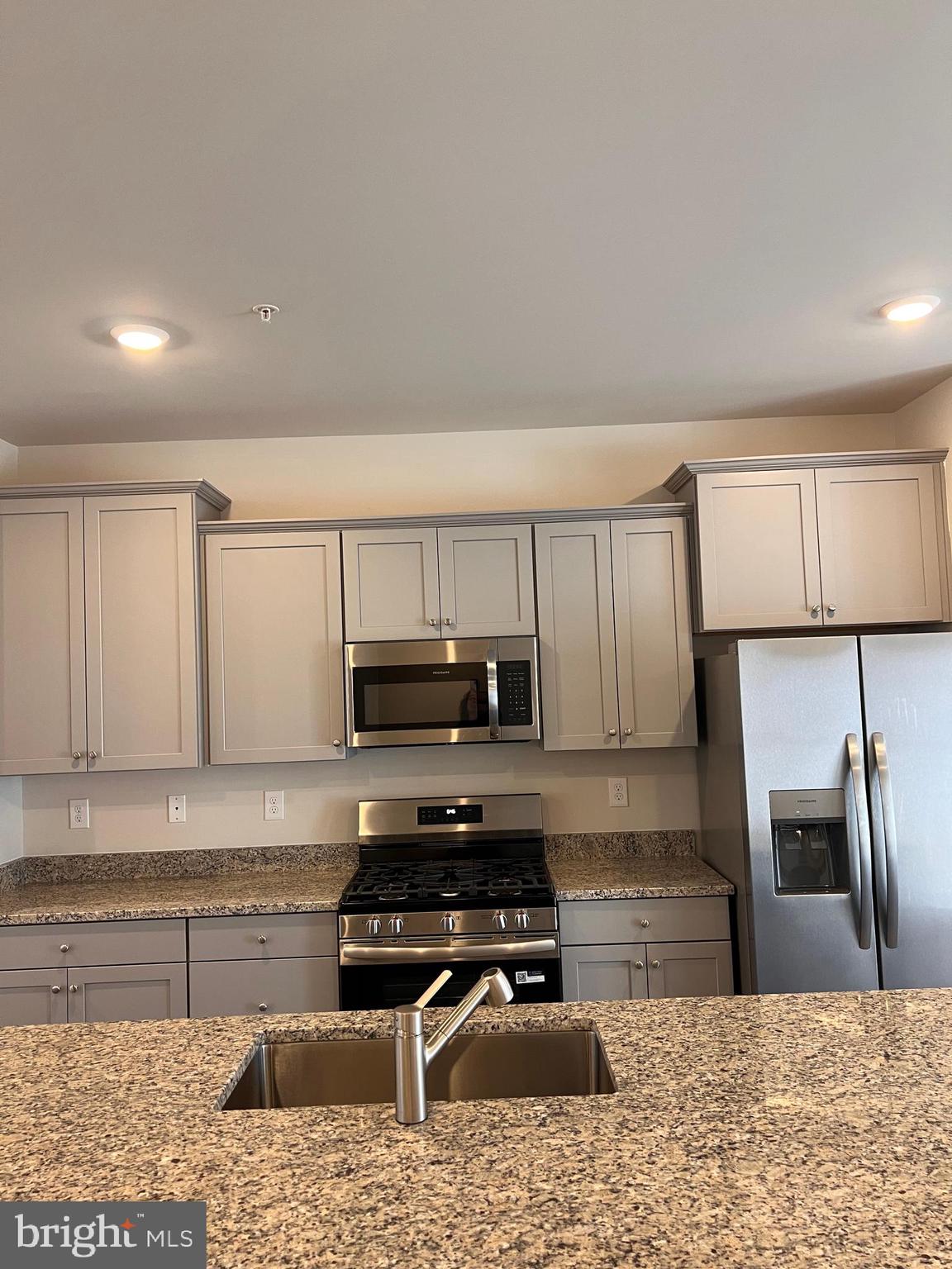 Real estate listing preview #26