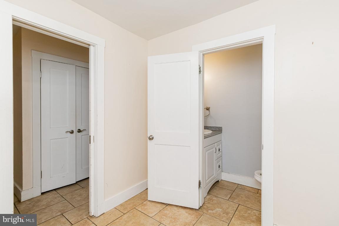 Real estate listing preview #9