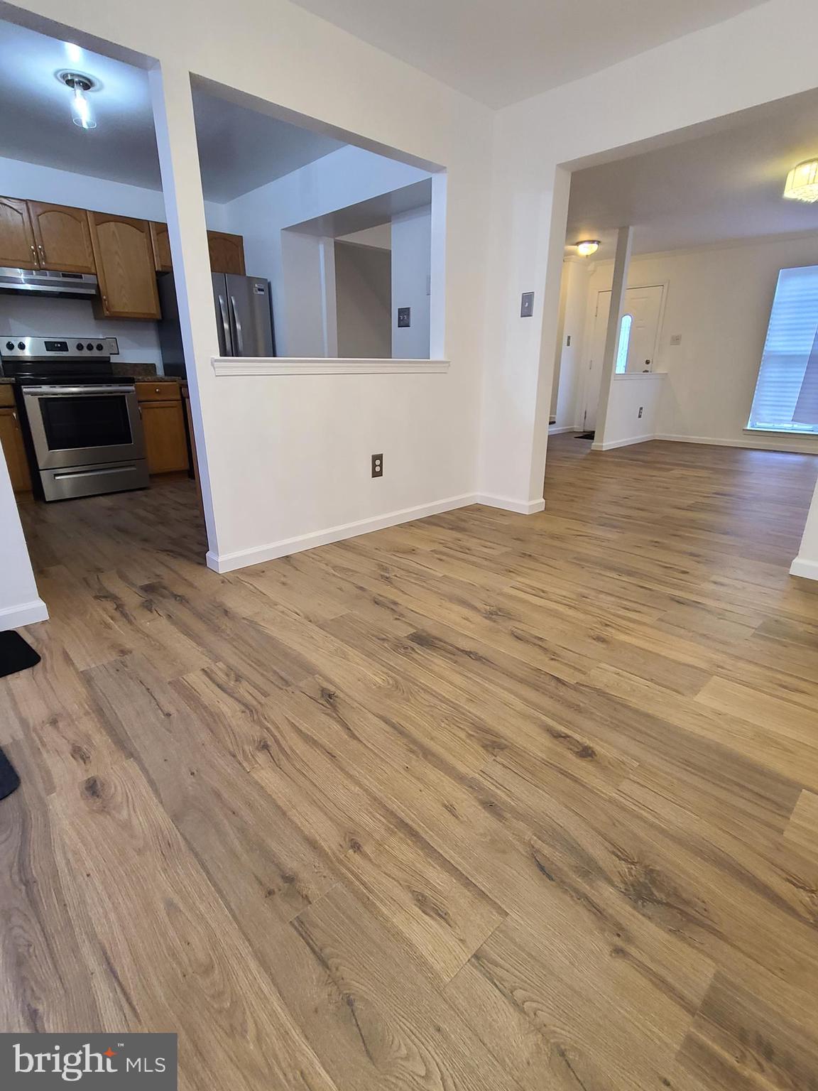 Real estate listing preview #9