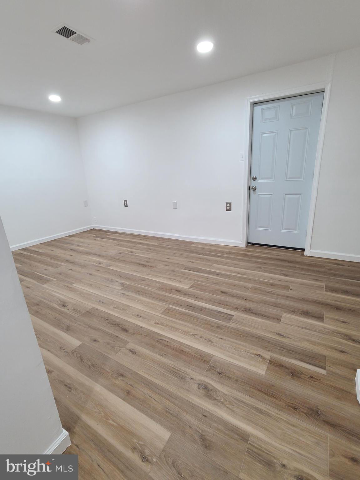 Real estate listing preview #13