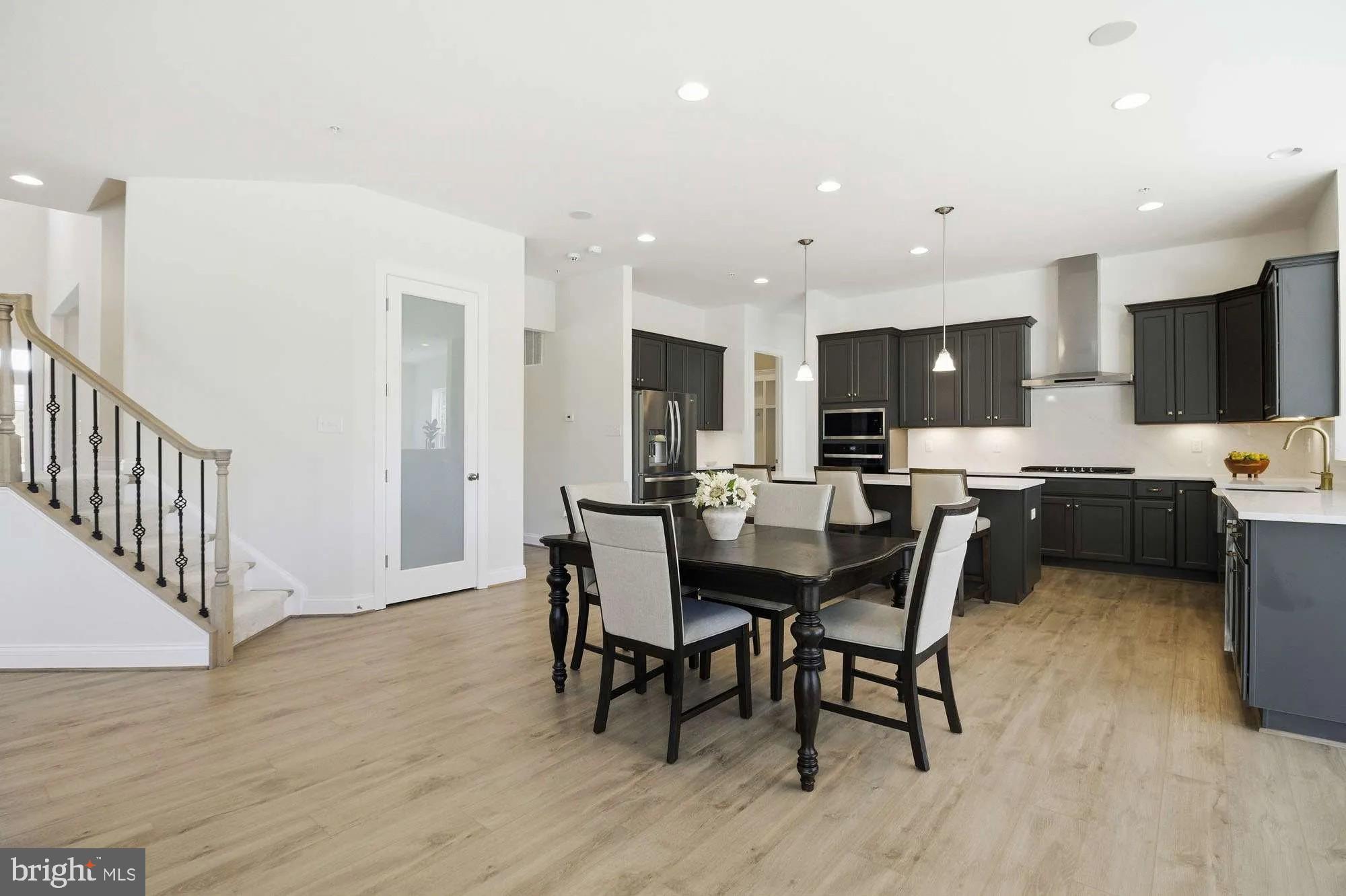 Real estate listing preview #4