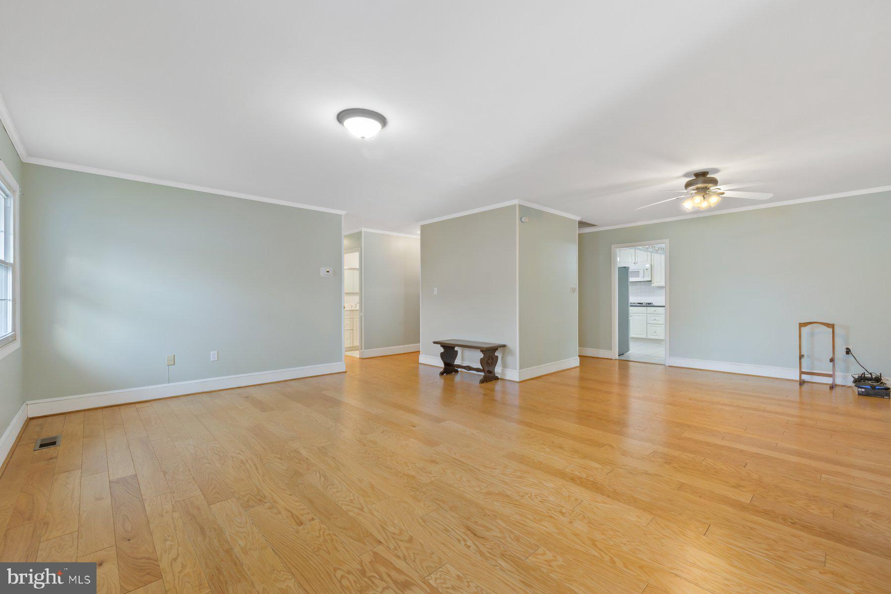 Real estate listing preview #6