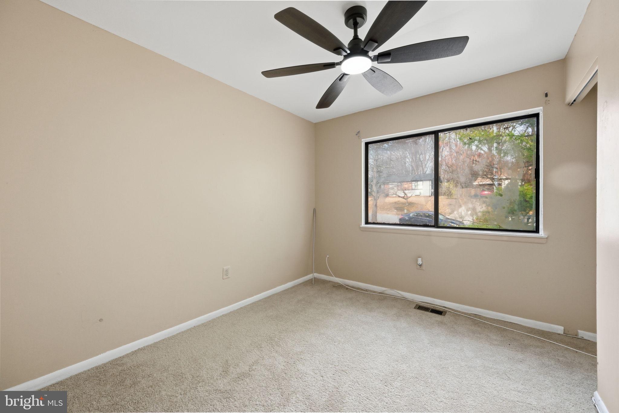 Real estate listing preview #16