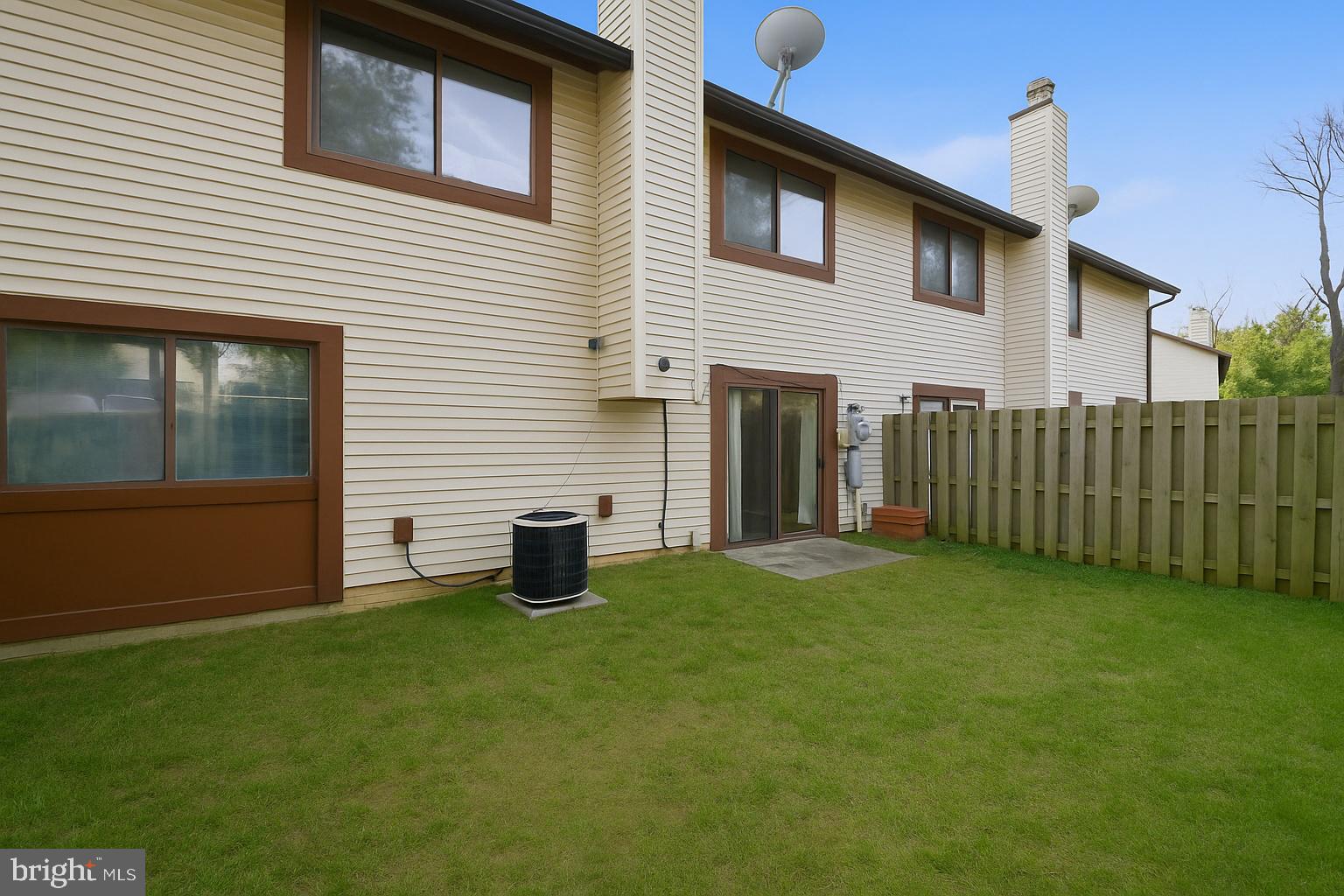 Real estate listing preview #24