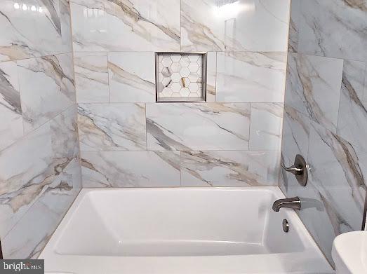 Real estate listing preview #8